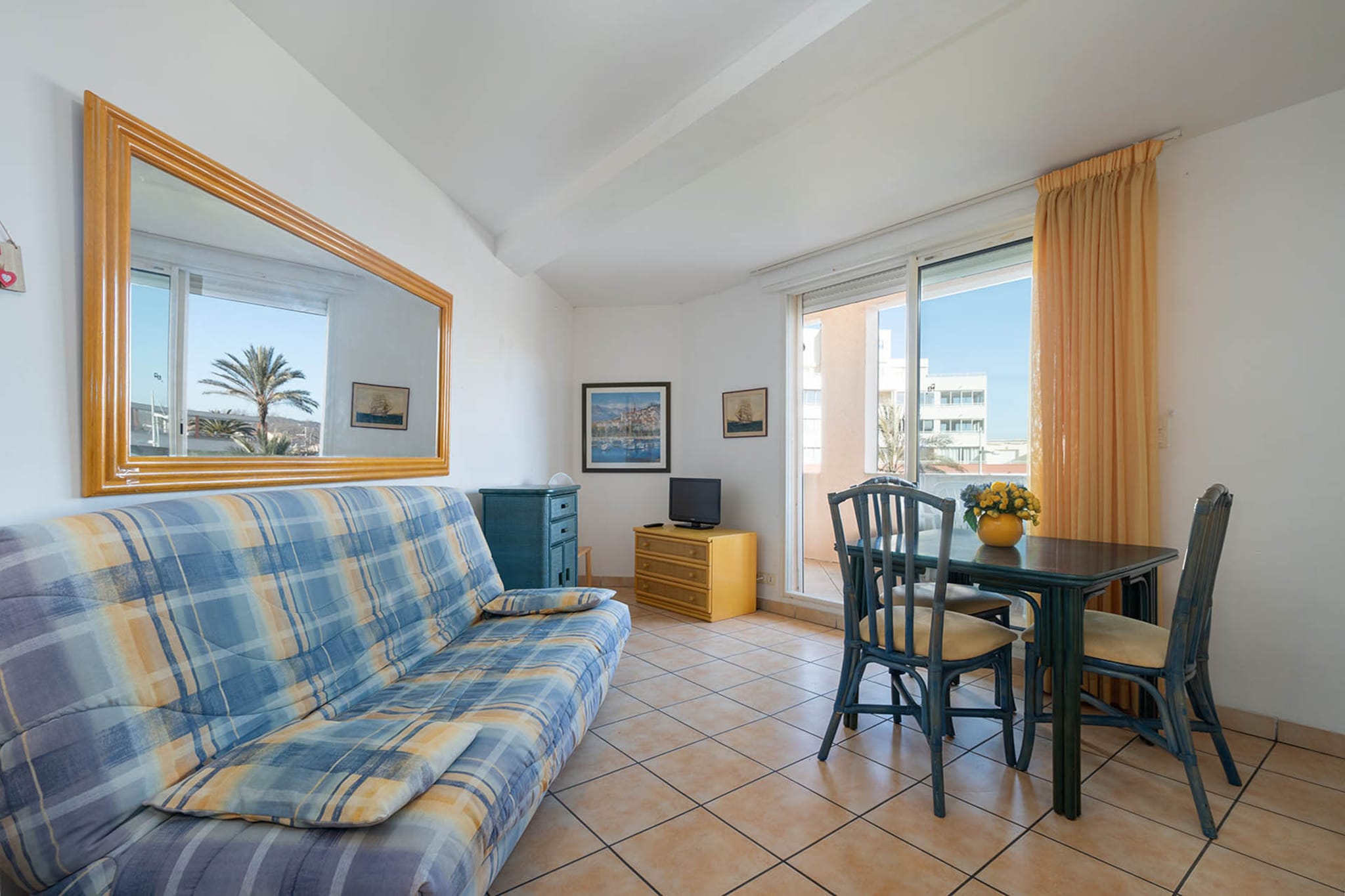 Stylish Beachside Stay, Cap d'Agde