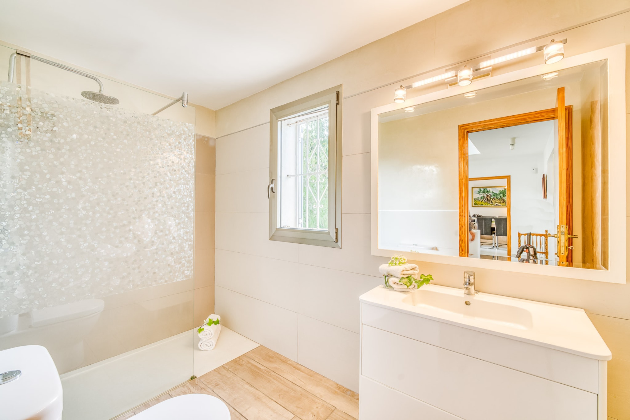 Sirenas-Bathroom