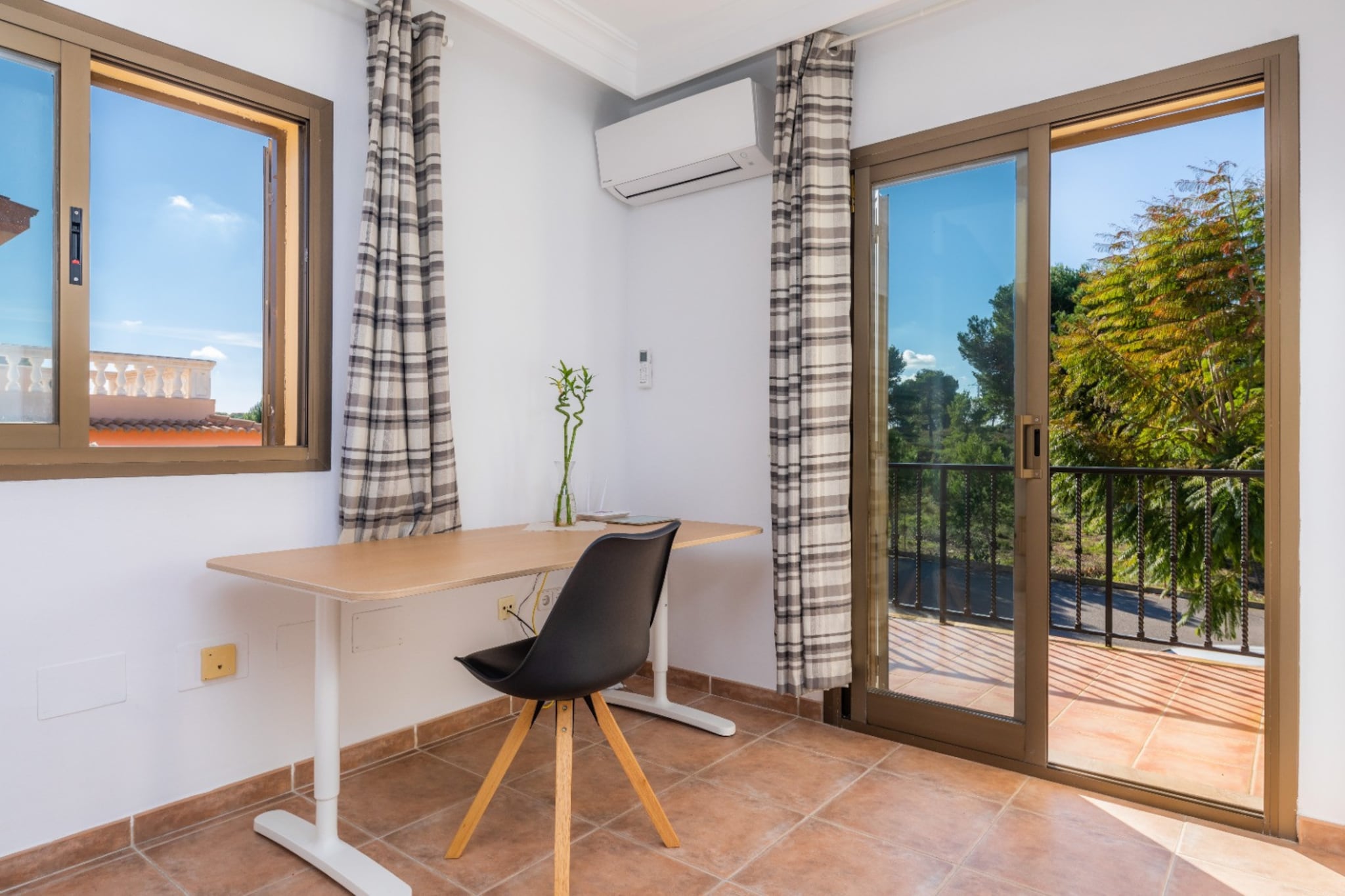 Casa Jordi-Terrace balcony