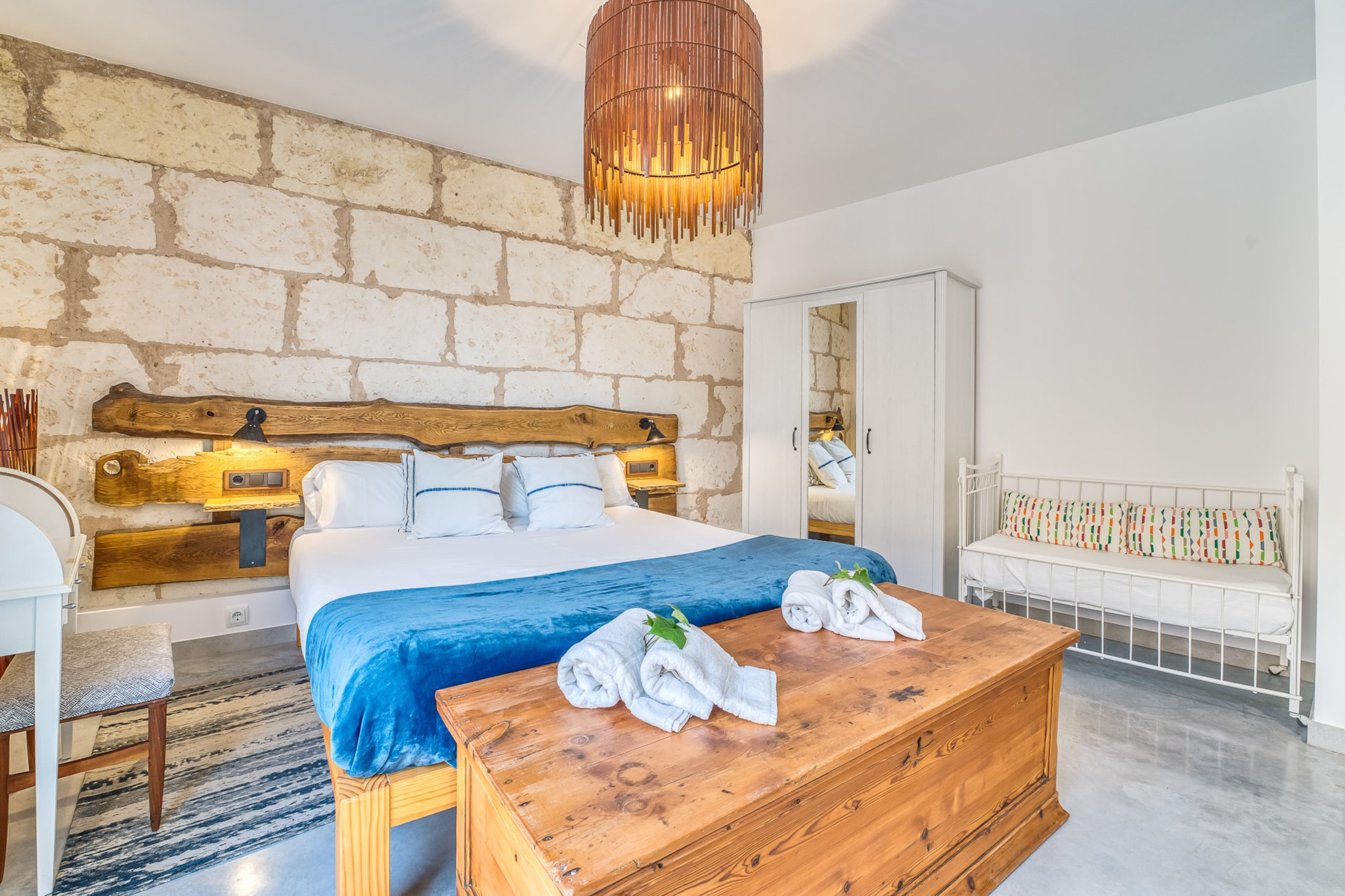 Mercat 16-Bedroom
