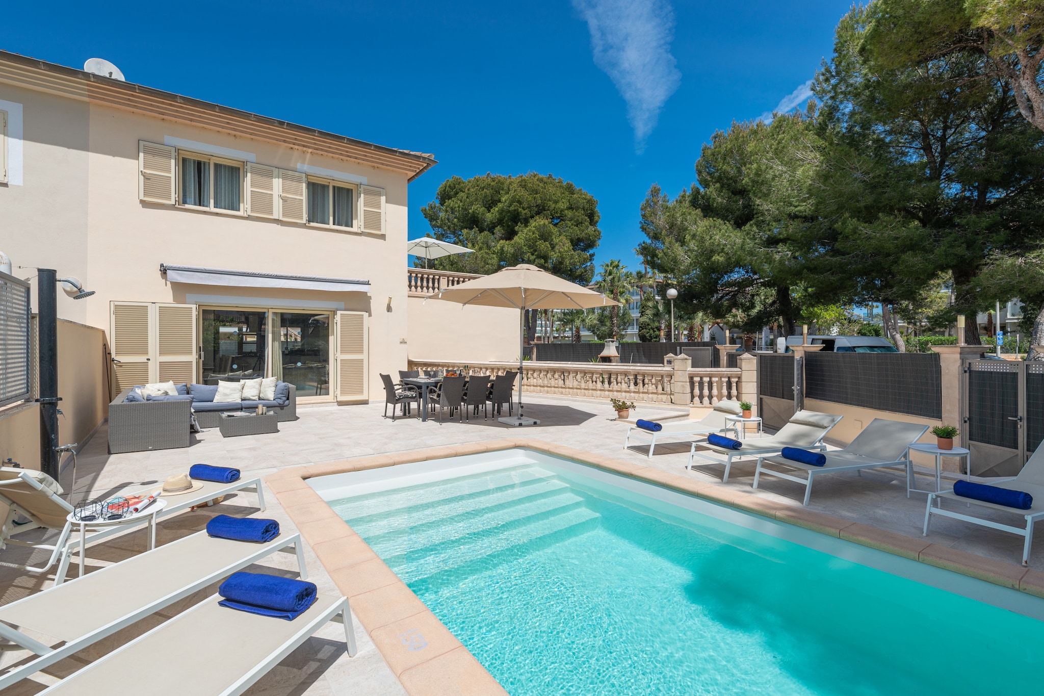 Villa Hilary