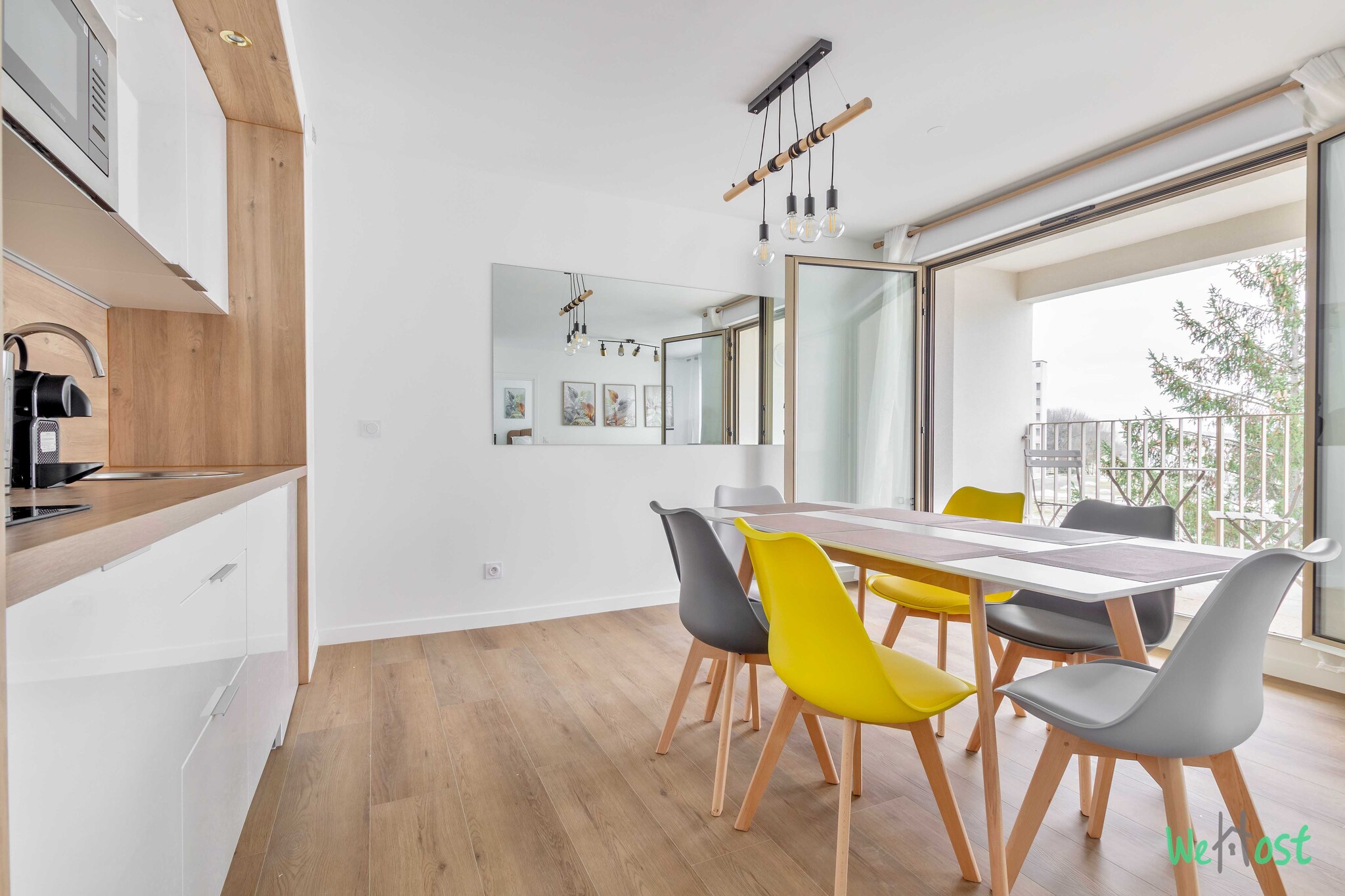 Apartment with balcony in Paris