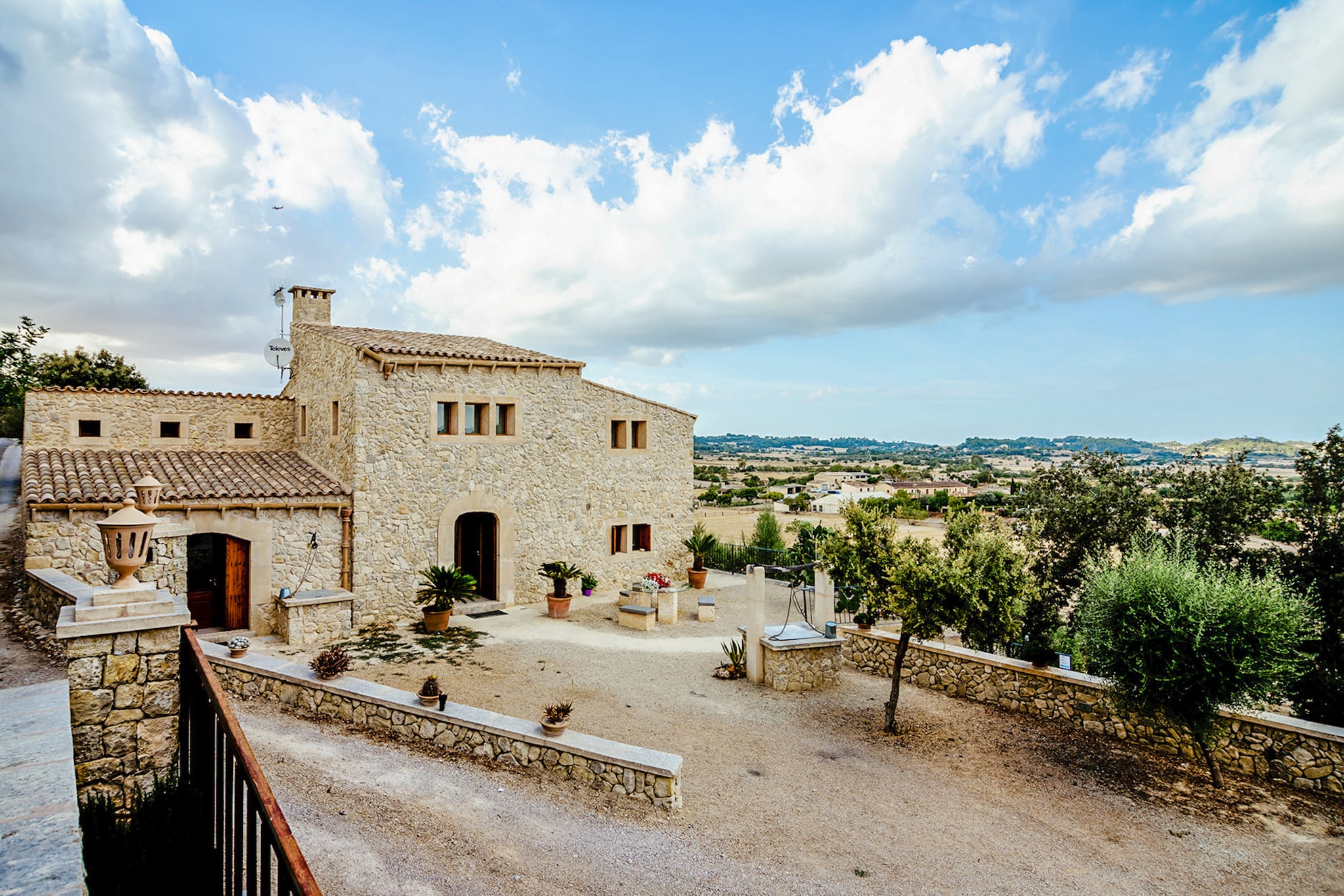 Cozy Mountain-View Sa Serra