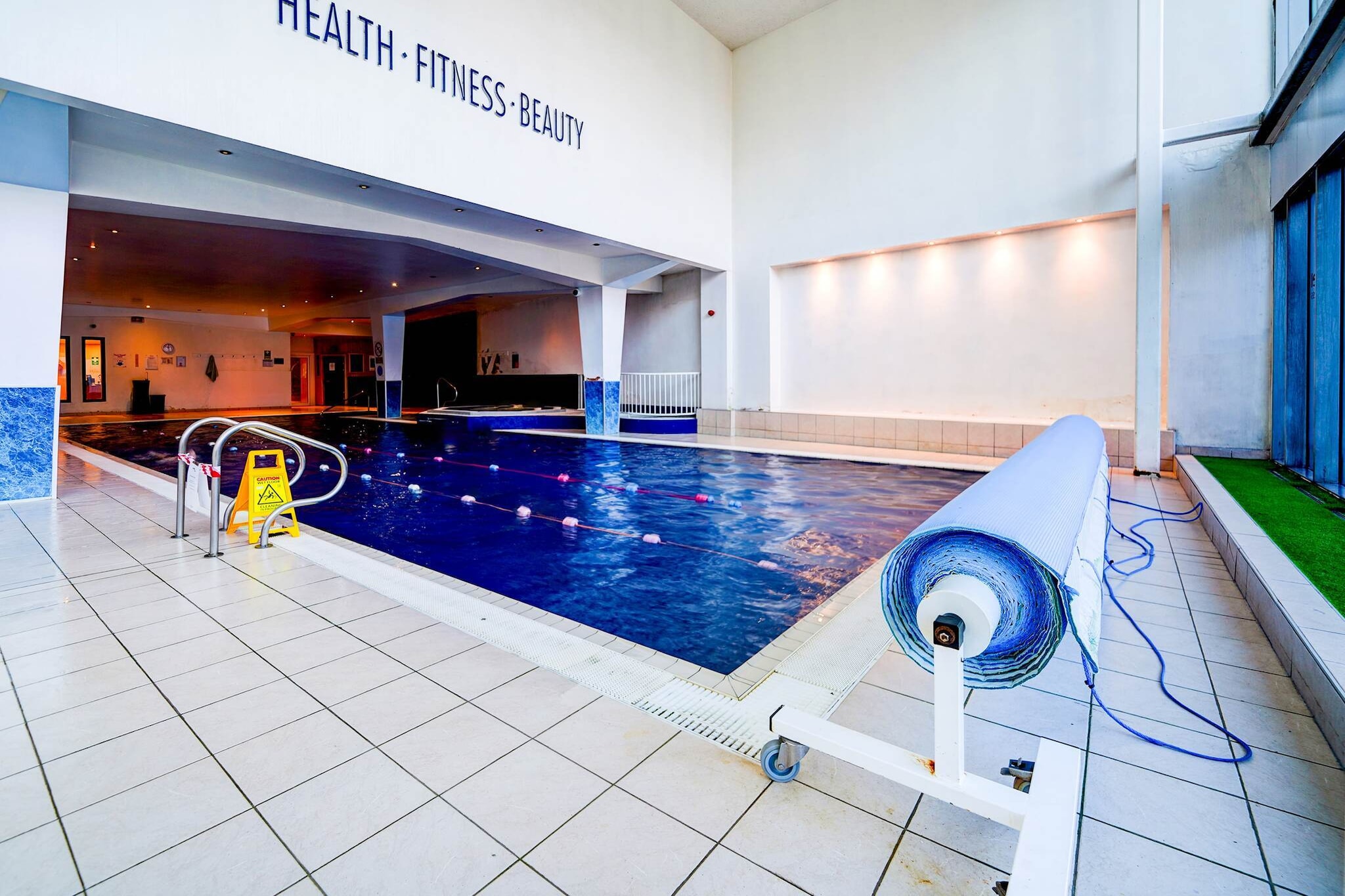 Hotel Swimming Pool