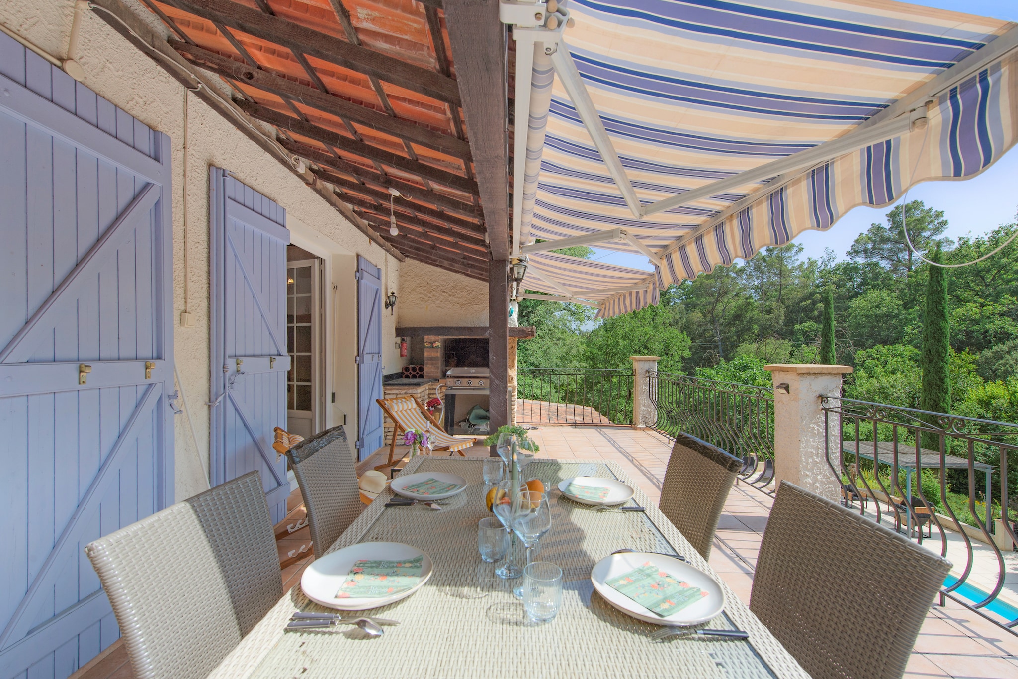 VILLA PANEOU