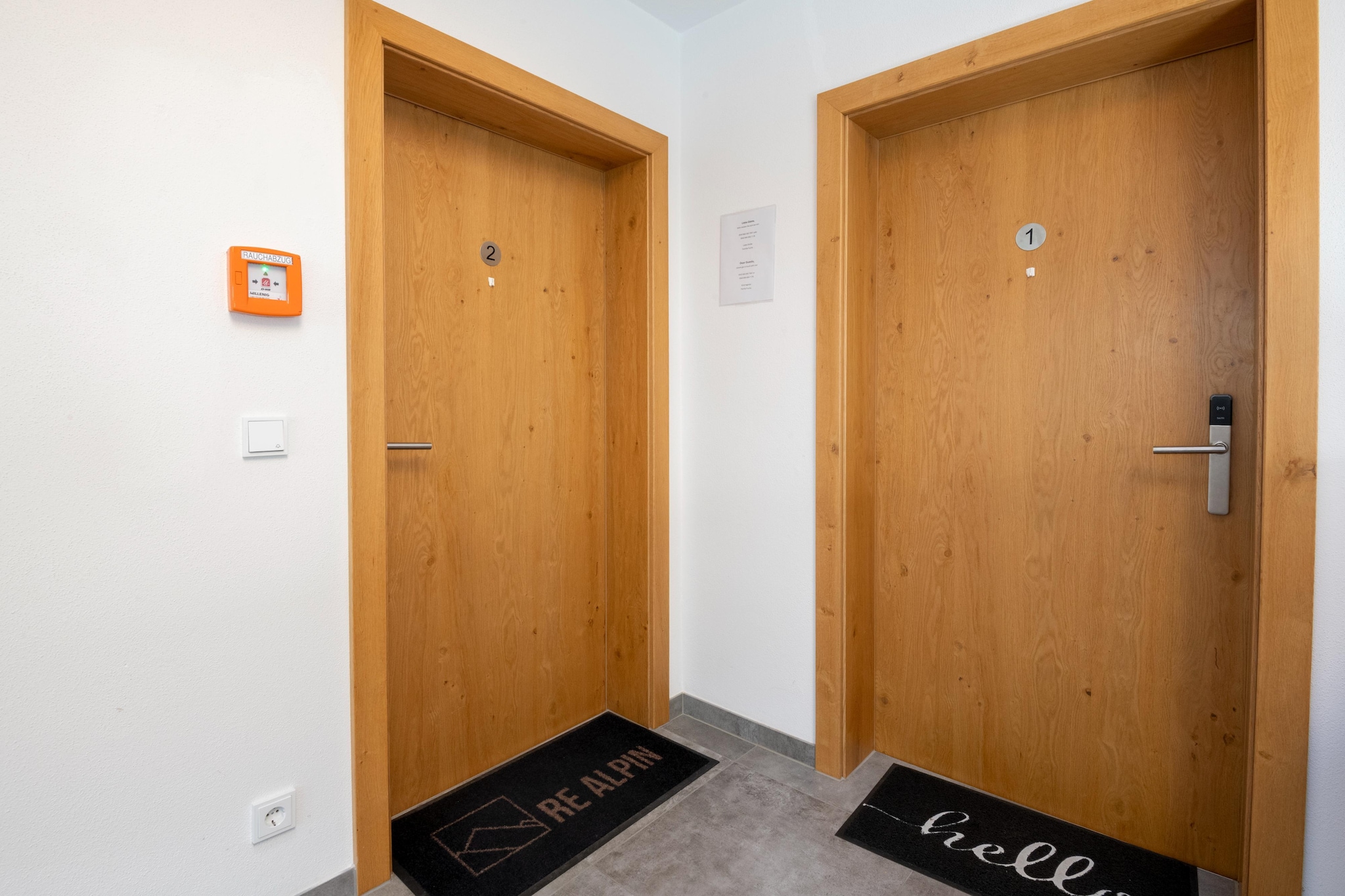 Penthouse Fuchs 2 - Empfangshalle