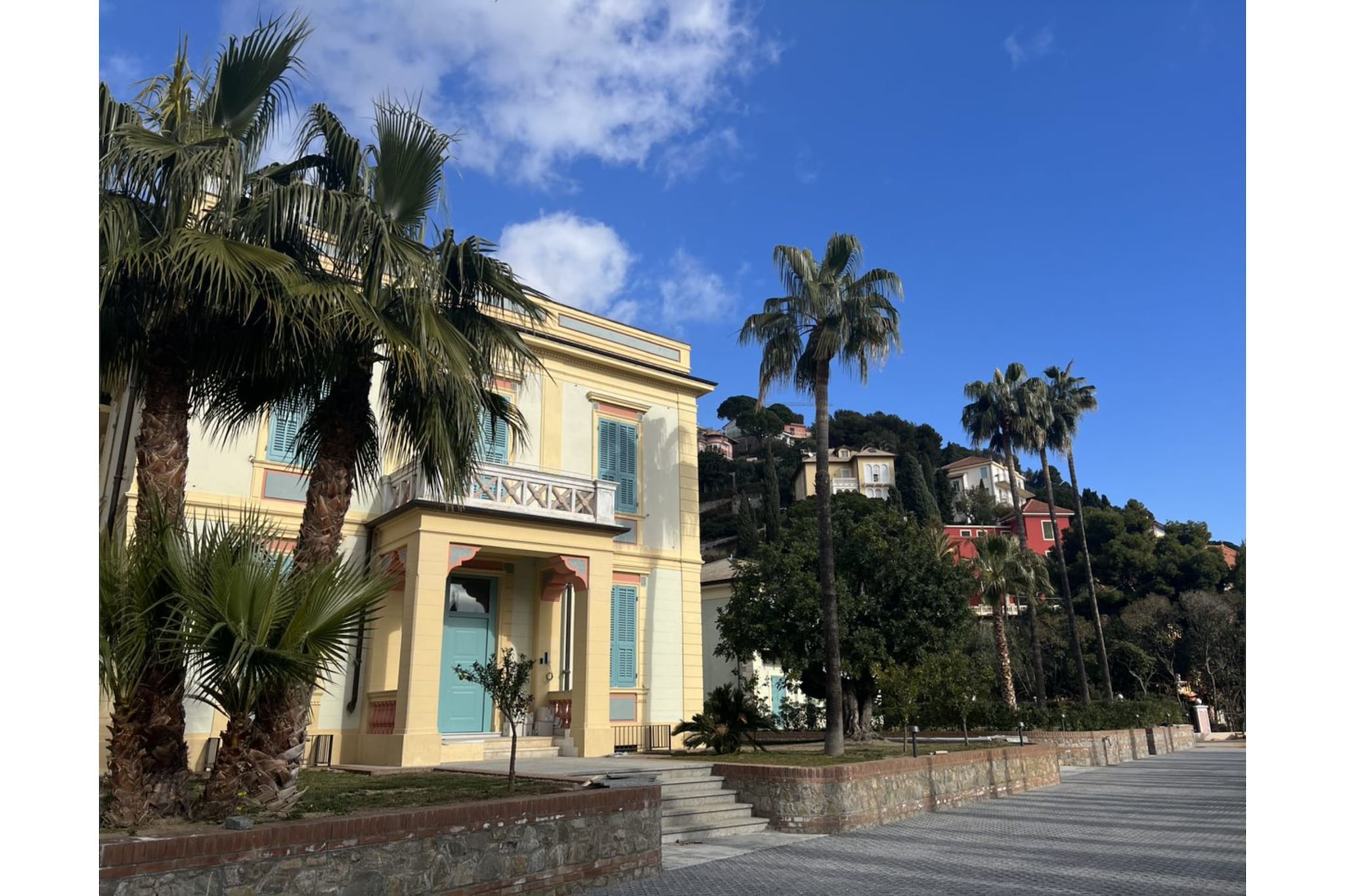 Exterior Summer