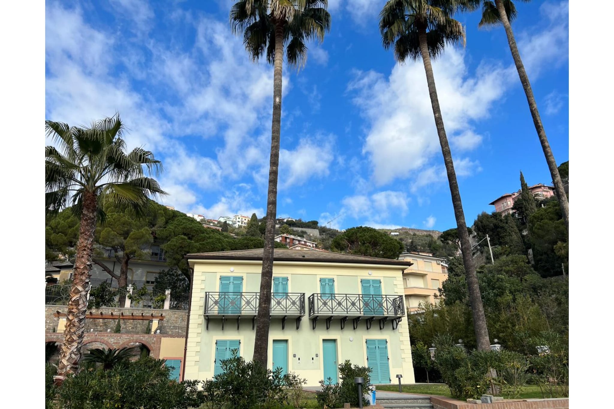 Exterior Summer