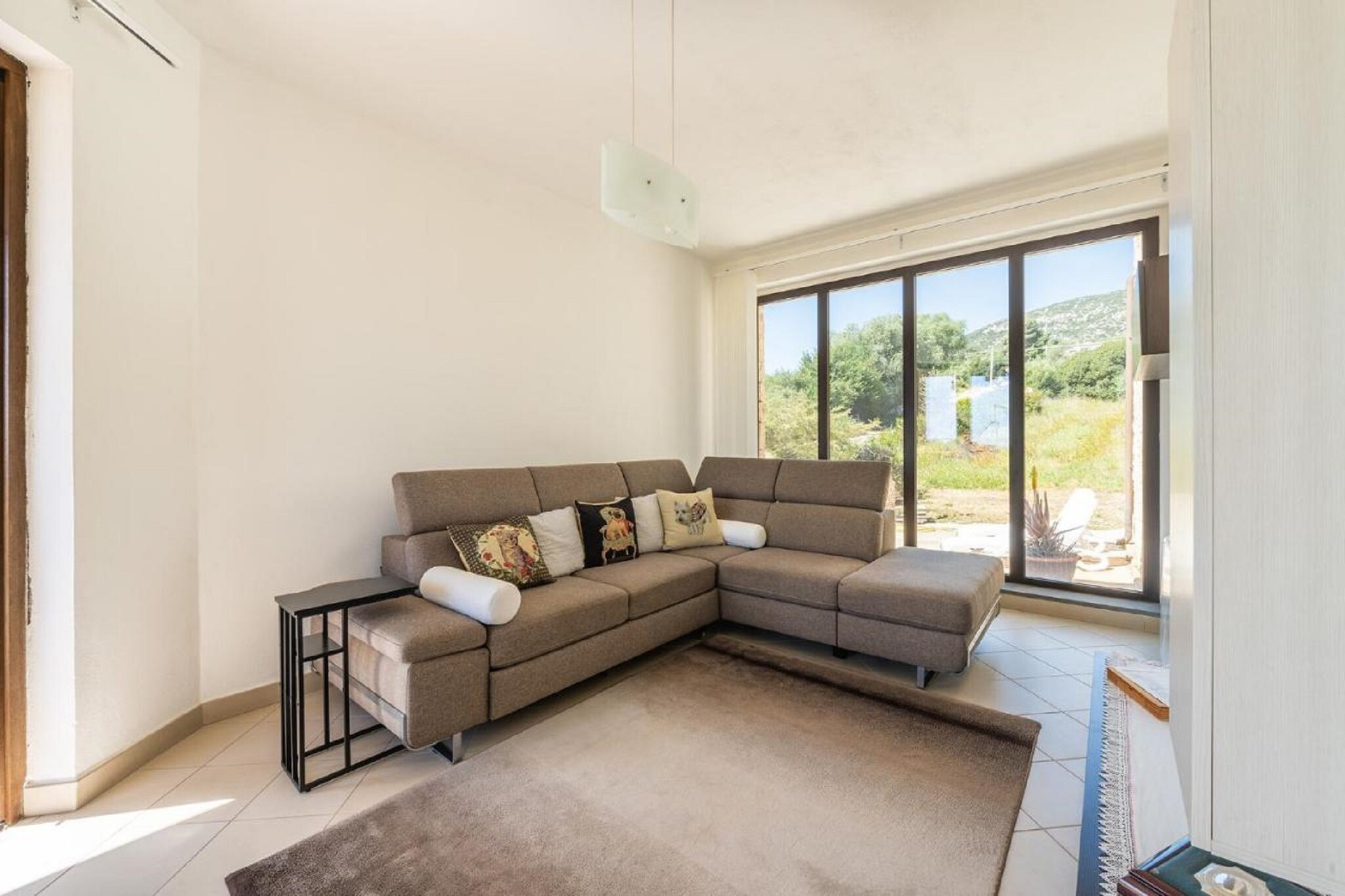 Apartment in Italy with Private Garden & BBQ