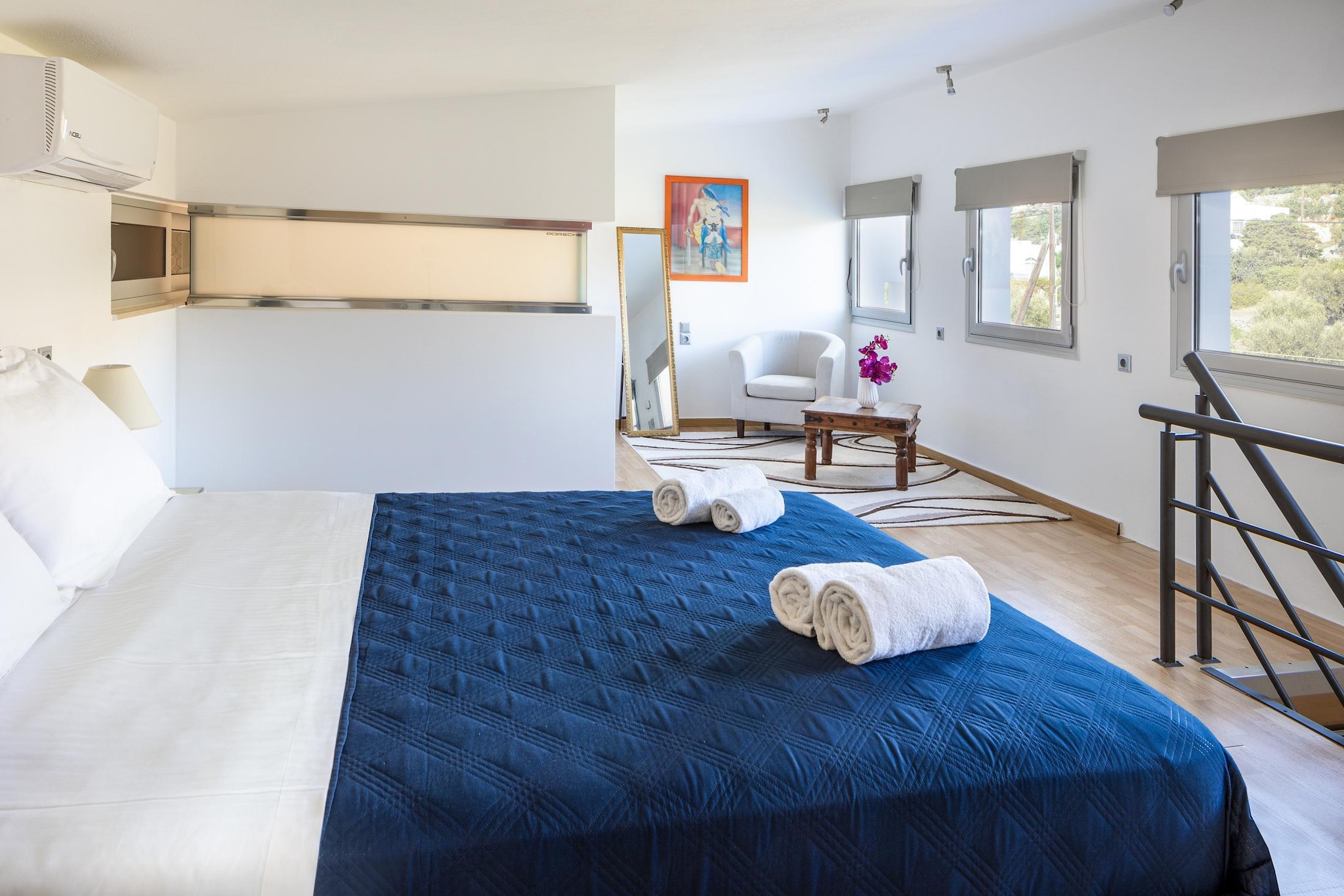 Living room(TV(smart TV), dining table, seating area), open kitchen(oven, microwave, dishwasher), bedroom(double bed), bedroom(double bed), bedroom(double bed), bedroom(double bed), bedroom(double bed), bathroom(shower), bathroom(shower), bathroom(shower), Internet access, air conditioning, terrace, garden, BBQ, parking, swimming pool