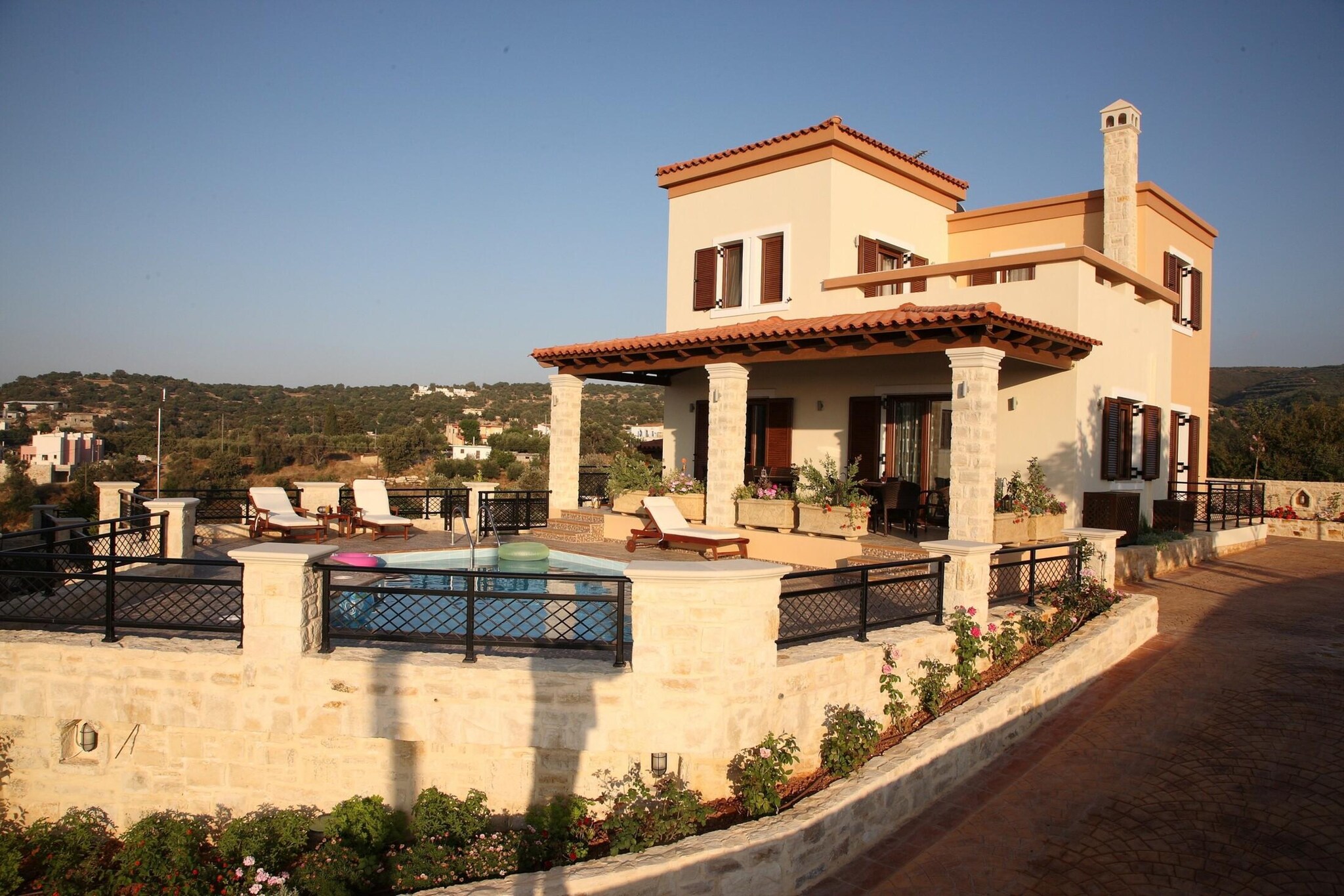 Attractive villa with private pool