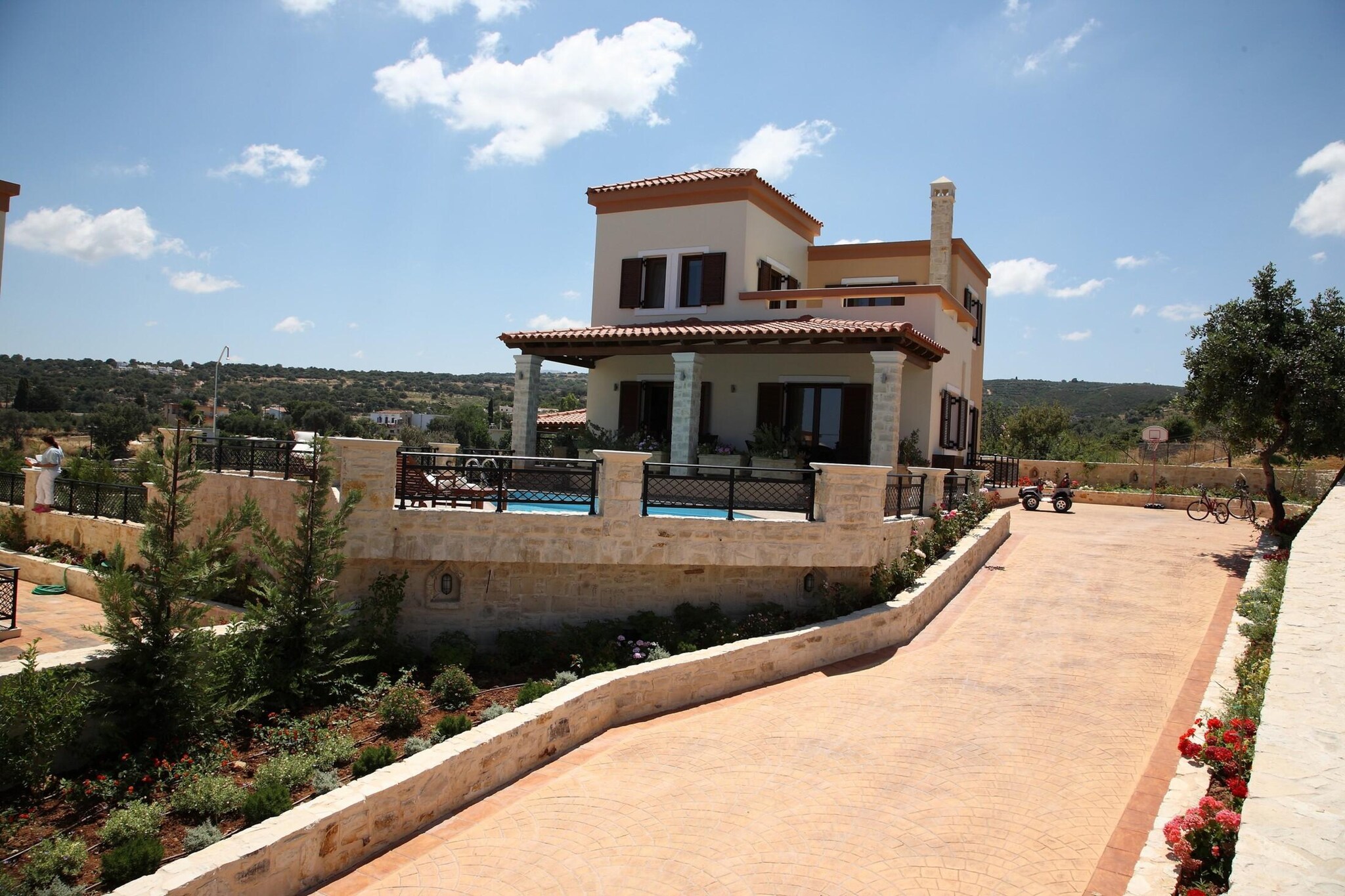 Attractive villa with private pool