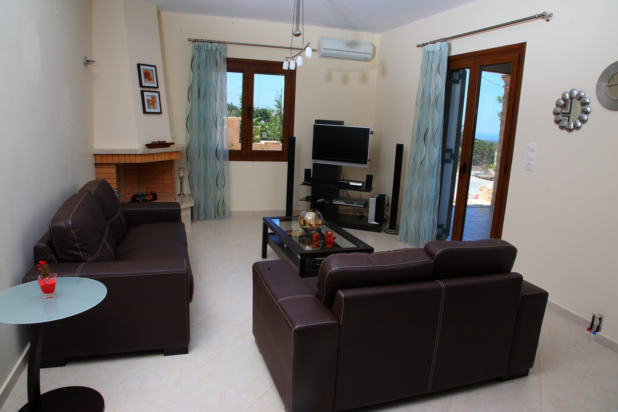 Ground floor: (Living room(double sofa bed, TV(satellite), dining table, fireplace, seating area), open kitchen(oven, dishwasher), bedroom(single bed, single bed), bathroom(shower), Internet access)\n\nOn the 1st floor: (bedroom(single bed, single bed), bedroom(double bed), bathroom(shower), balcony)\n\nair conditioning, terrace, garden, sun loungers, BBQ, parking, swimming pool(private)