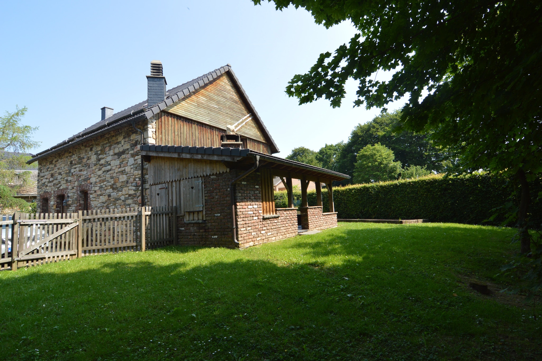 Vakantiehuizen Robertville EUR-BE-4950-12