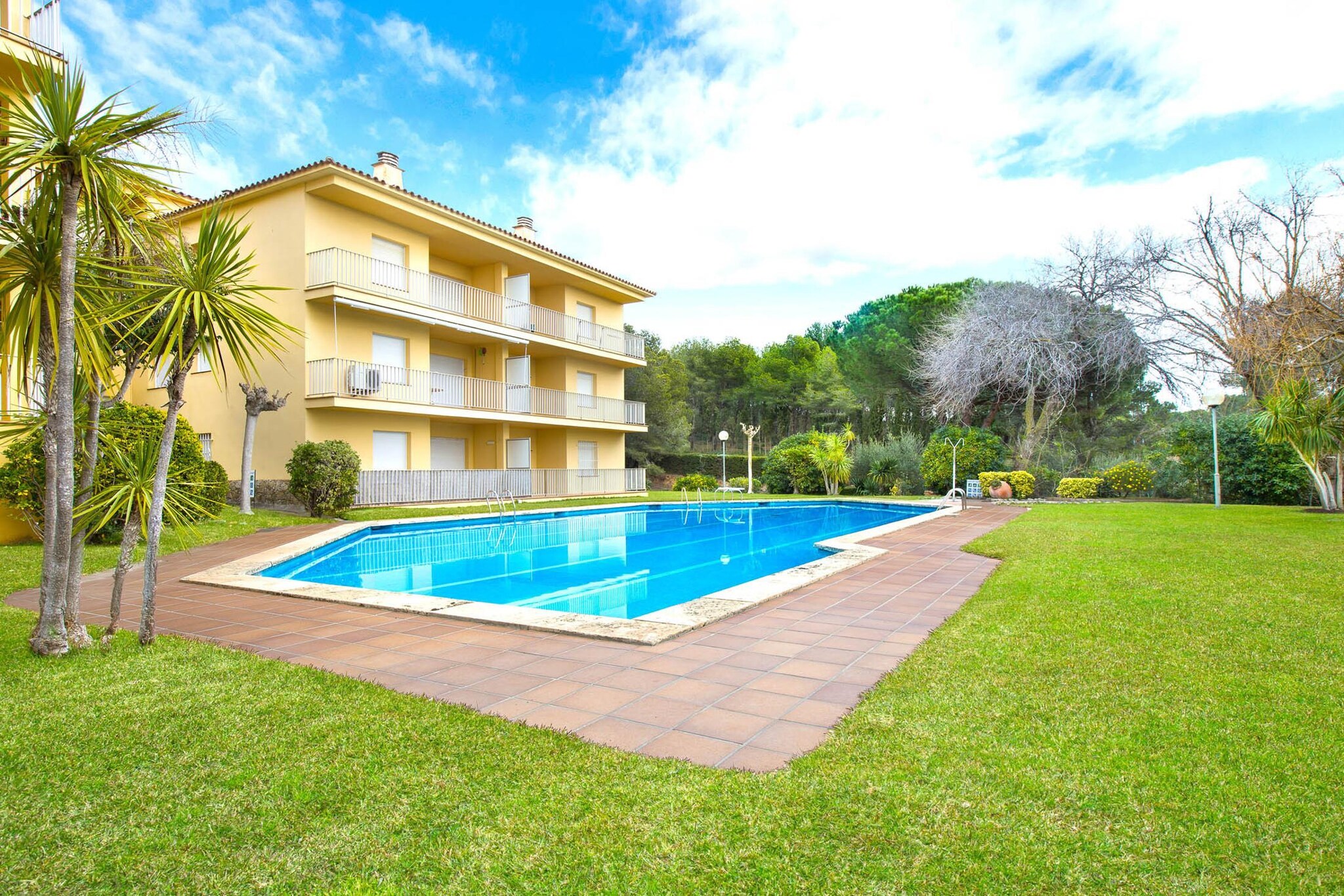 Cenit A-1-Exterior summer