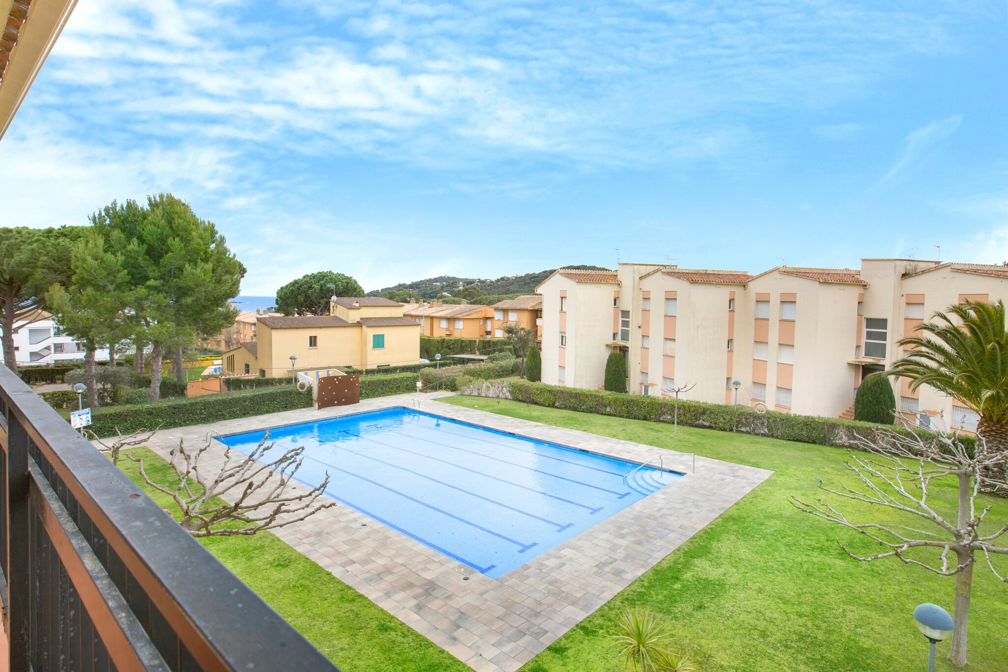 Costa Brava X-3-Outdoor