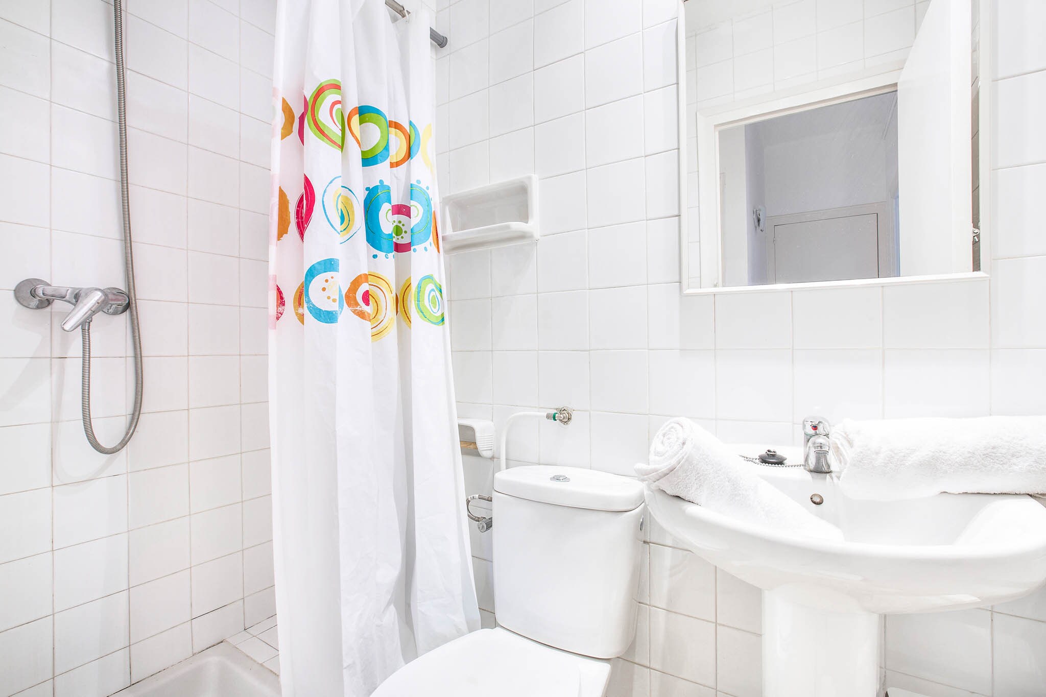 Geranis 3-Bathroom