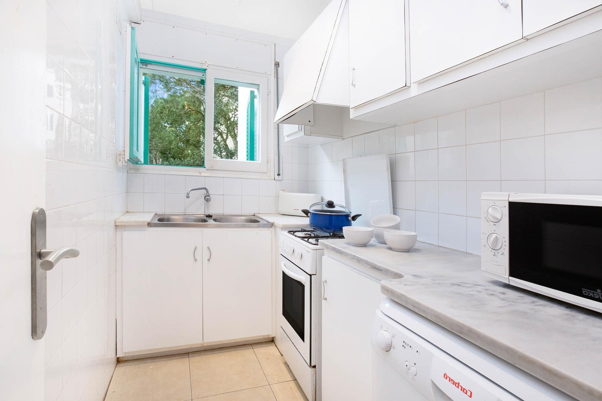 Geranis 3-Kitchen