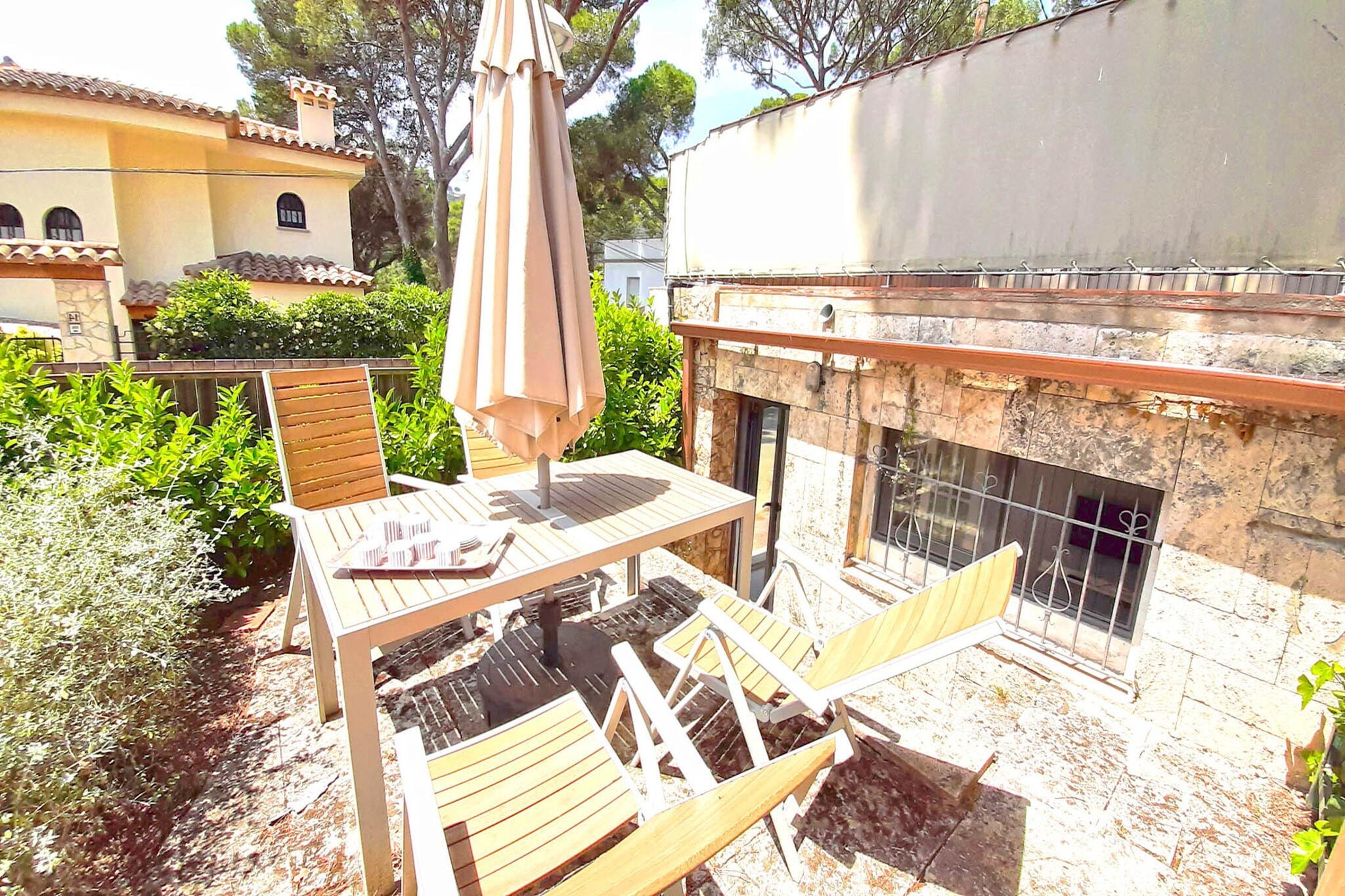 Gregal-Terrace balcony