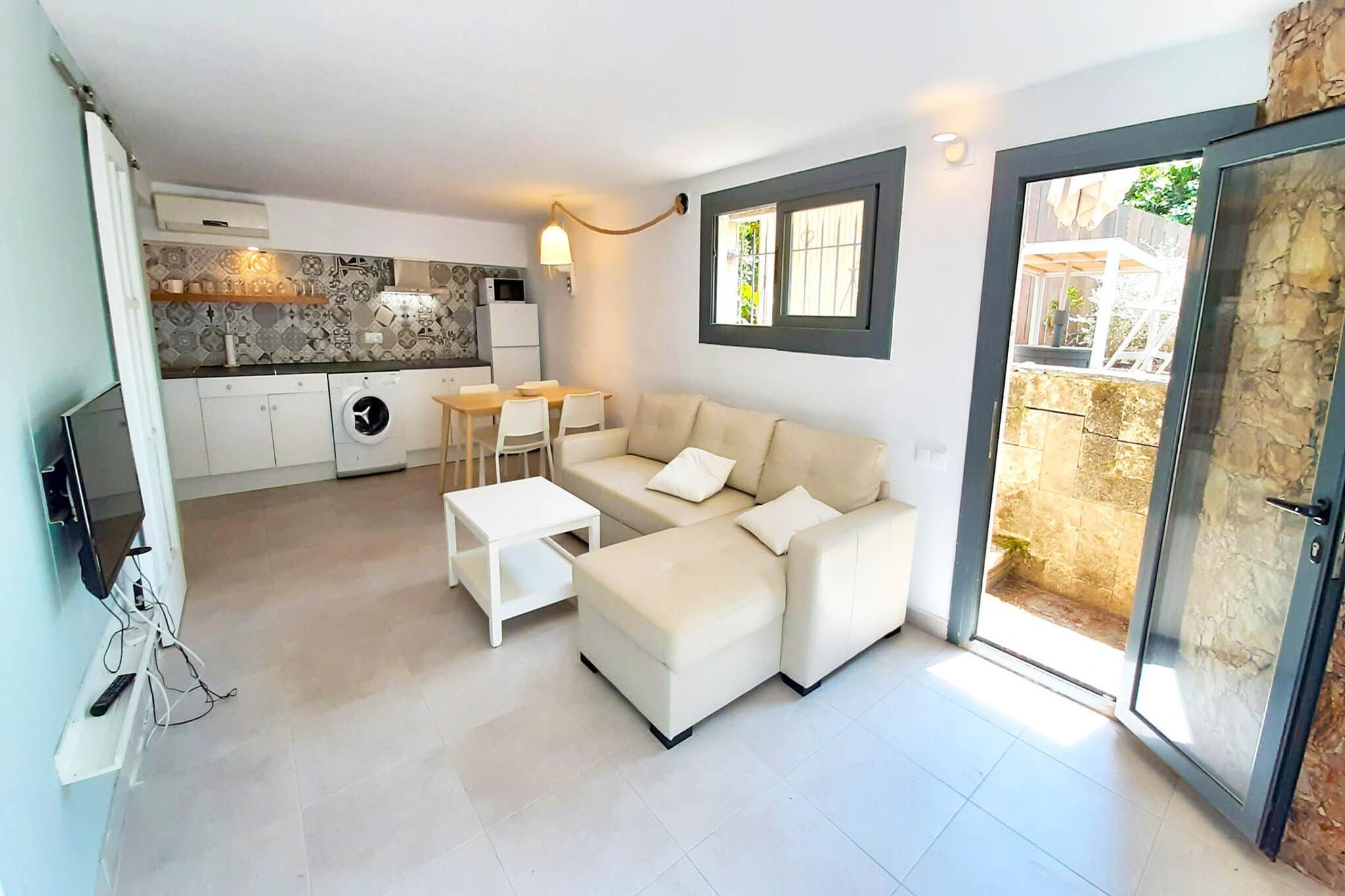 Gregal-Living room