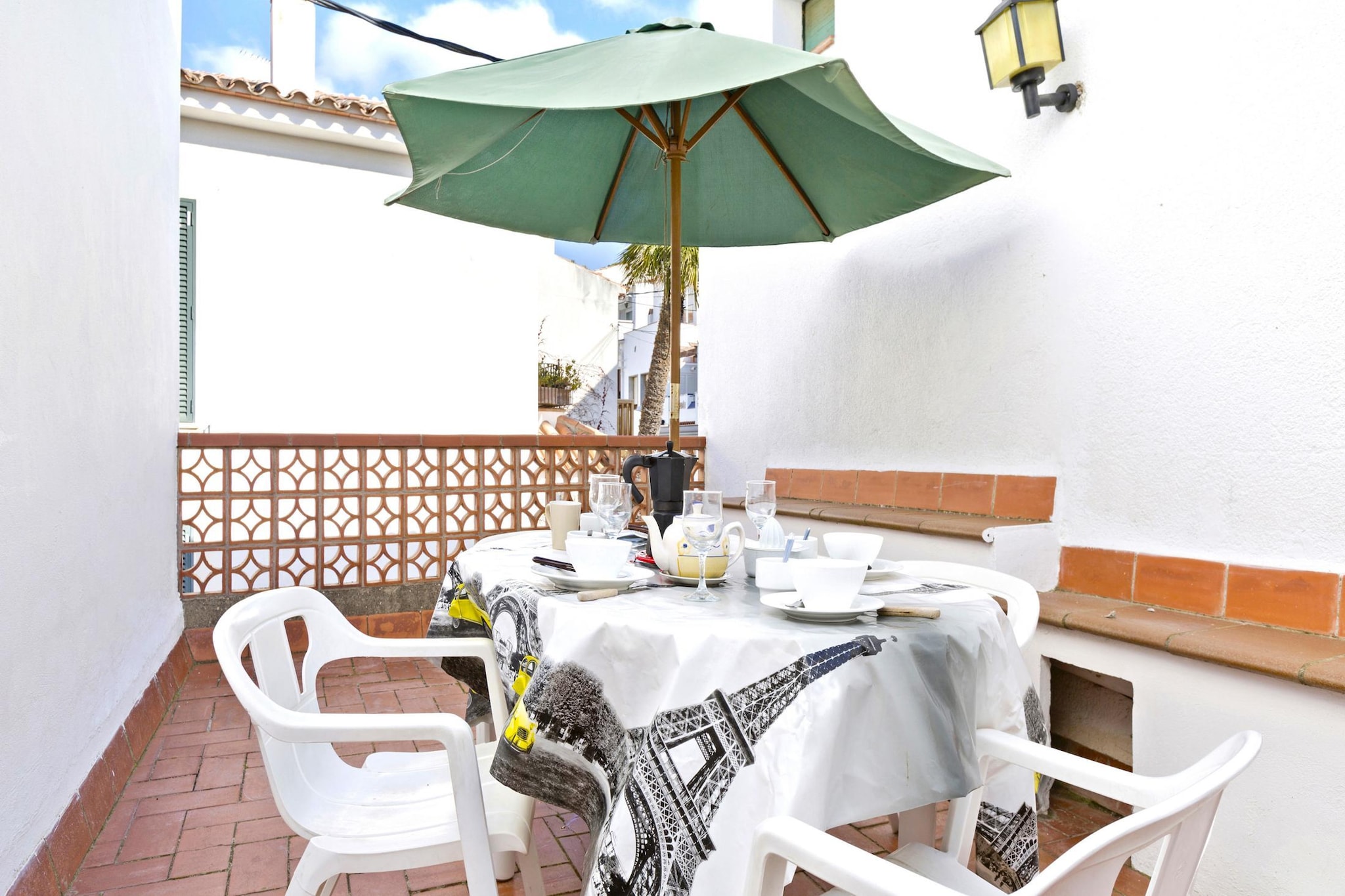 Peral-Terrace balcony