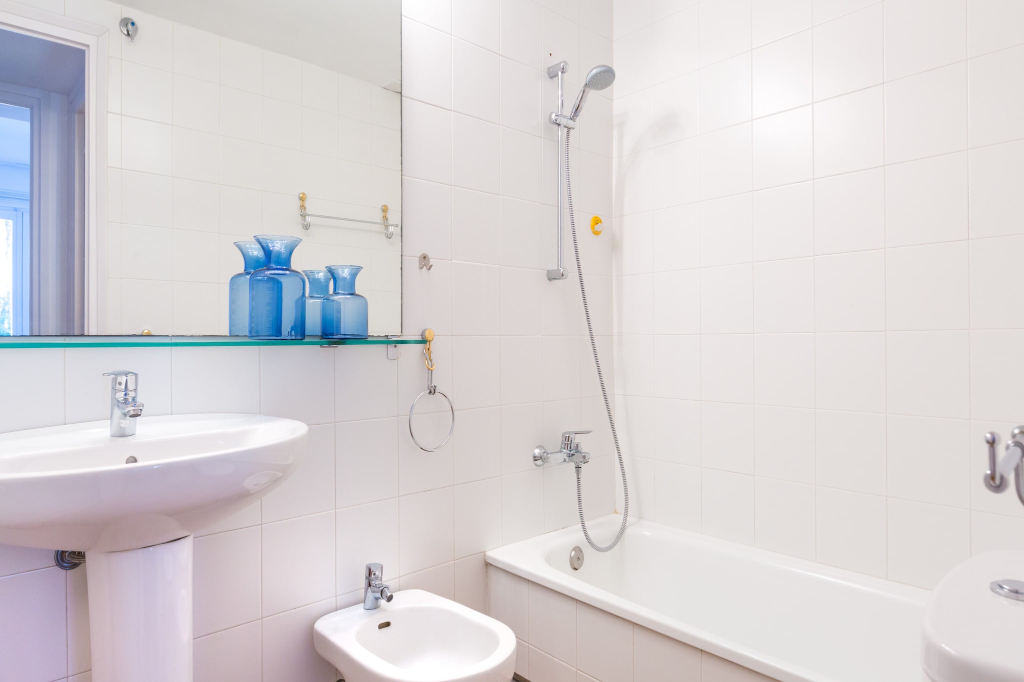 Sabine-Bathroom