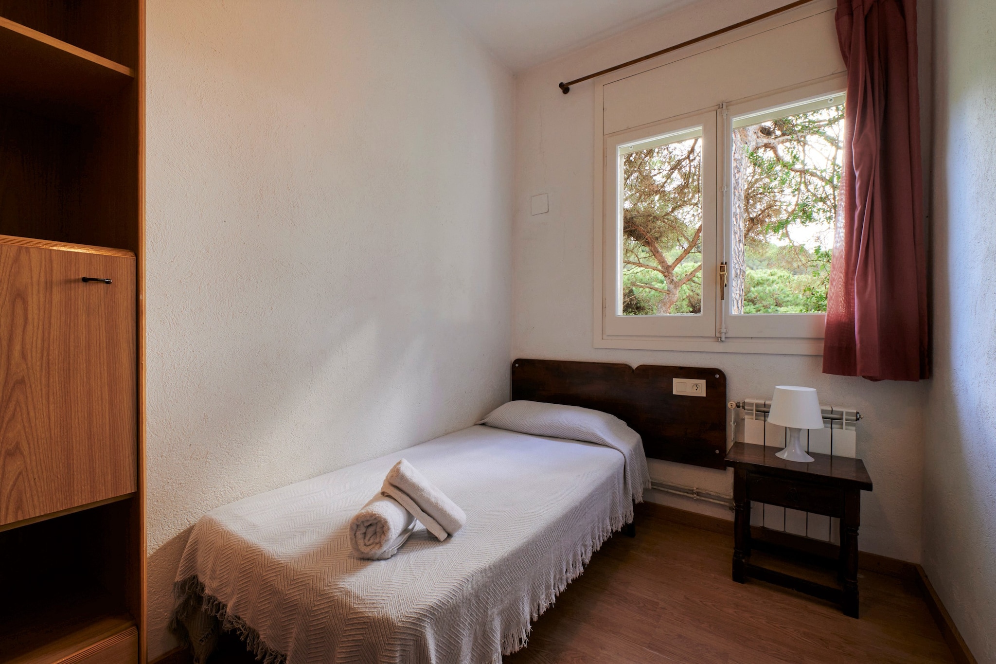 Senals-Bedroom