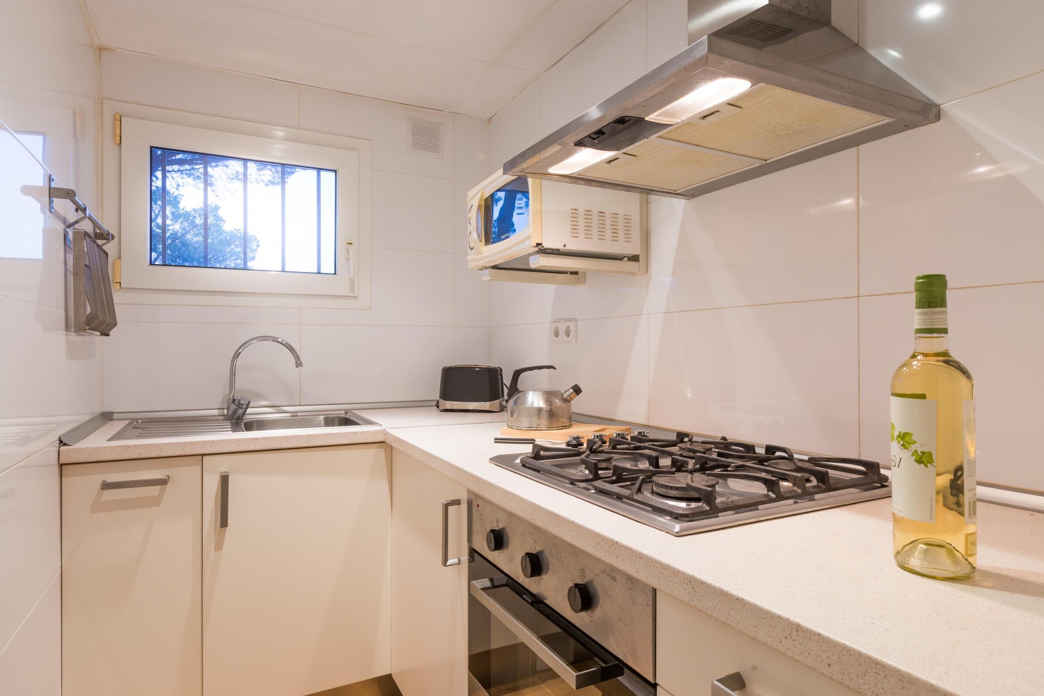 Ancora 01-Kitchen