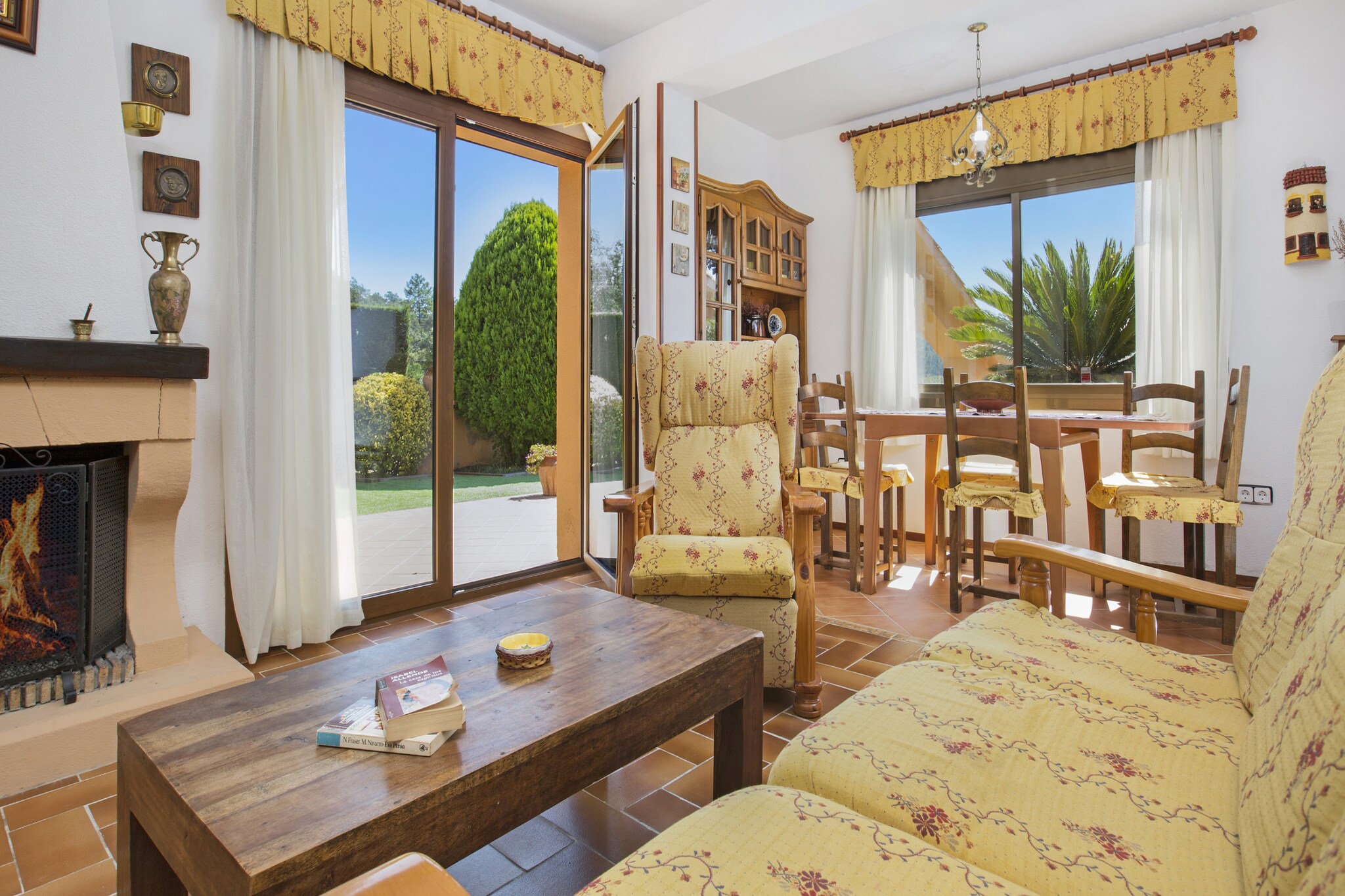 Cipresos 8pax-Living room