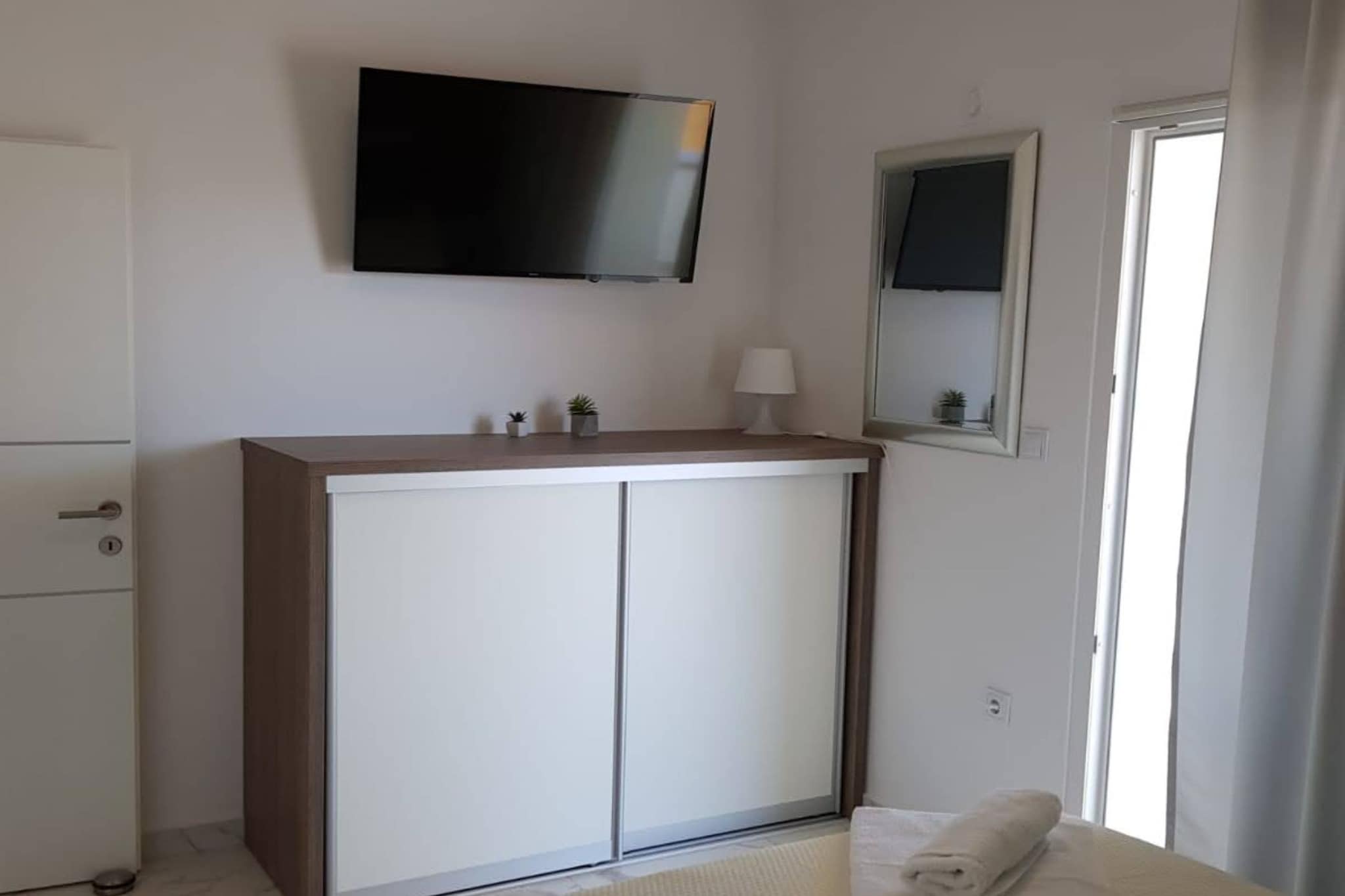 Two-Bedroom Apartment With Sea View-Bedroom