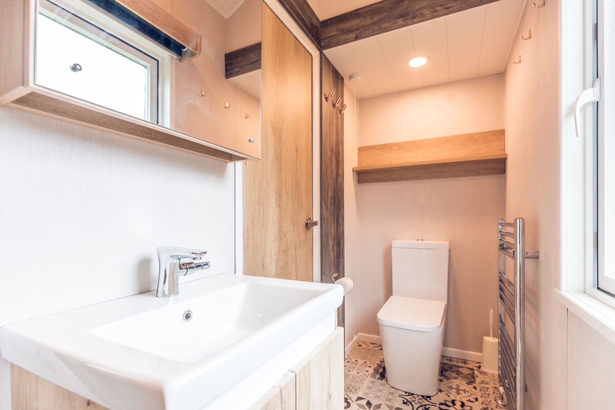 Tinyhouse 'Egel' | 2 - 4 persons-Badkamer