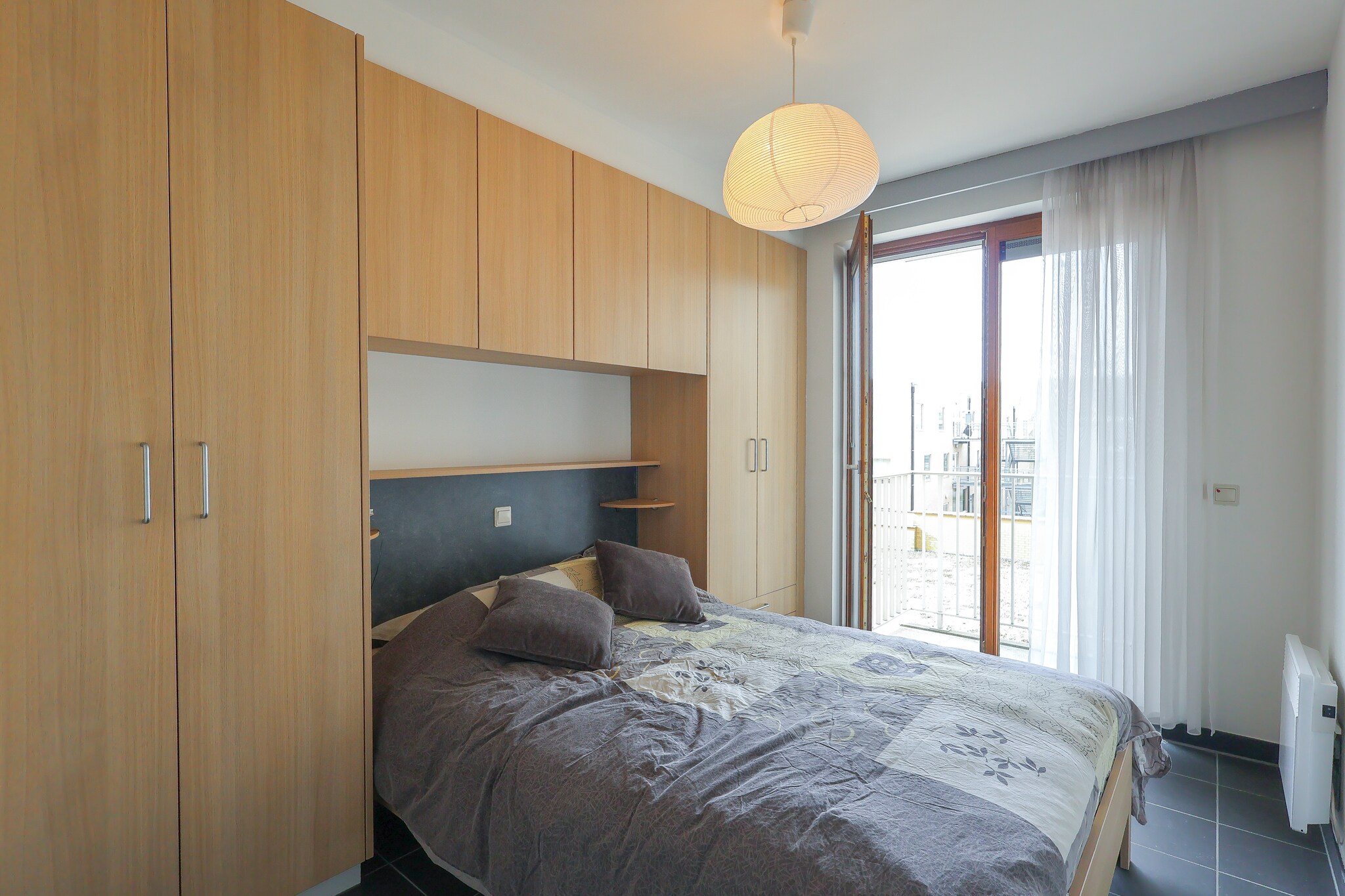 On the 2nd floor: (open kitchen(coffee machine(pads), combination microwave, microwave, dishwasher, fridge(+ freezer)), Living/diningroom(TV(flatscreen, digital), dining table, seating area, balcony or terrace, chromecast), bedroom(double bed(twin duvet, 140 x 200 cm), balcony or terrace), bedroom(bunk bed(duvet), bunk bed(duvet)), bathroom(bathtub with shower, washbasin, toilet))\n\nheating(electric)