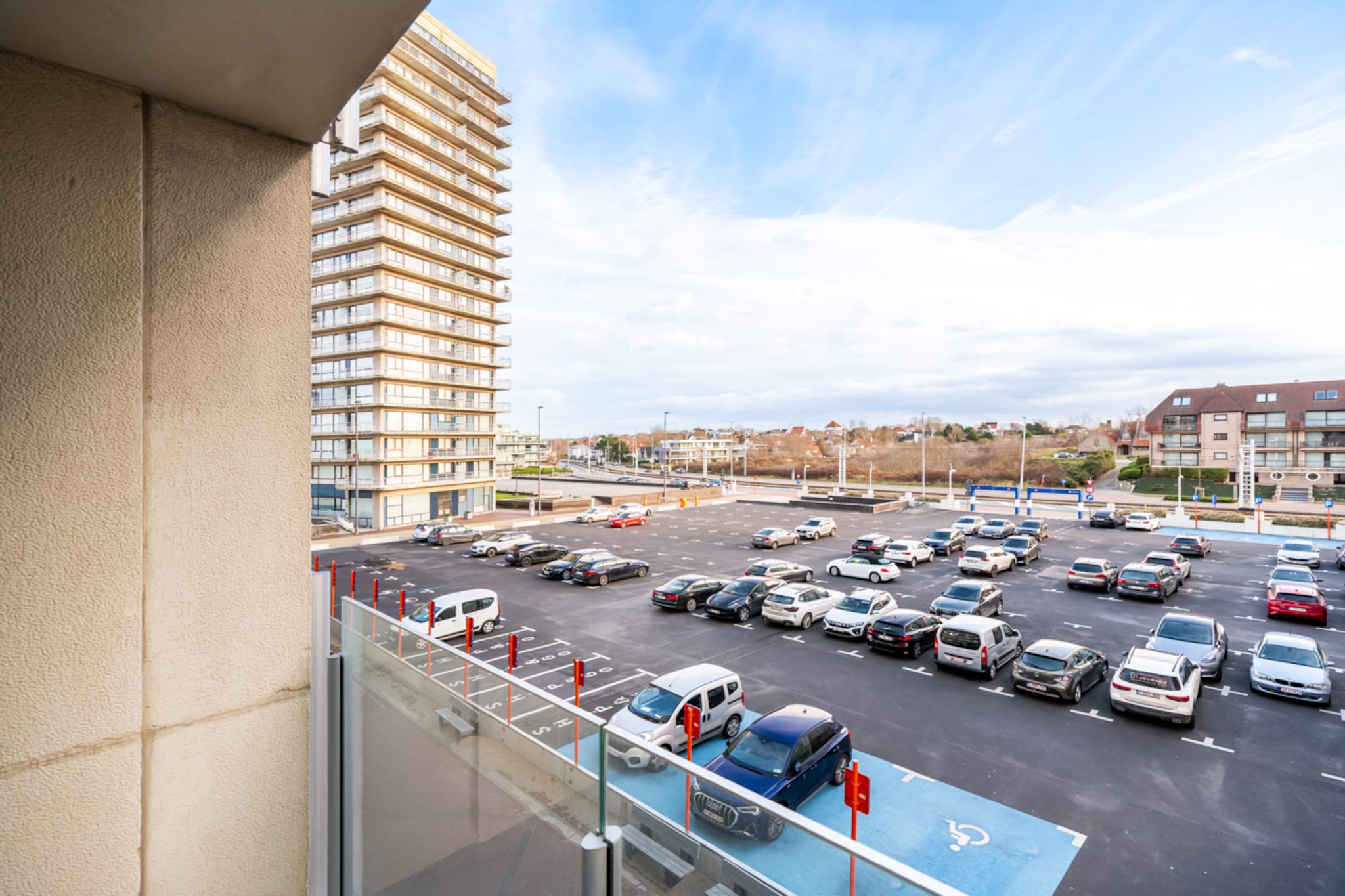 Apartment in Oostduinkerke with Sea View