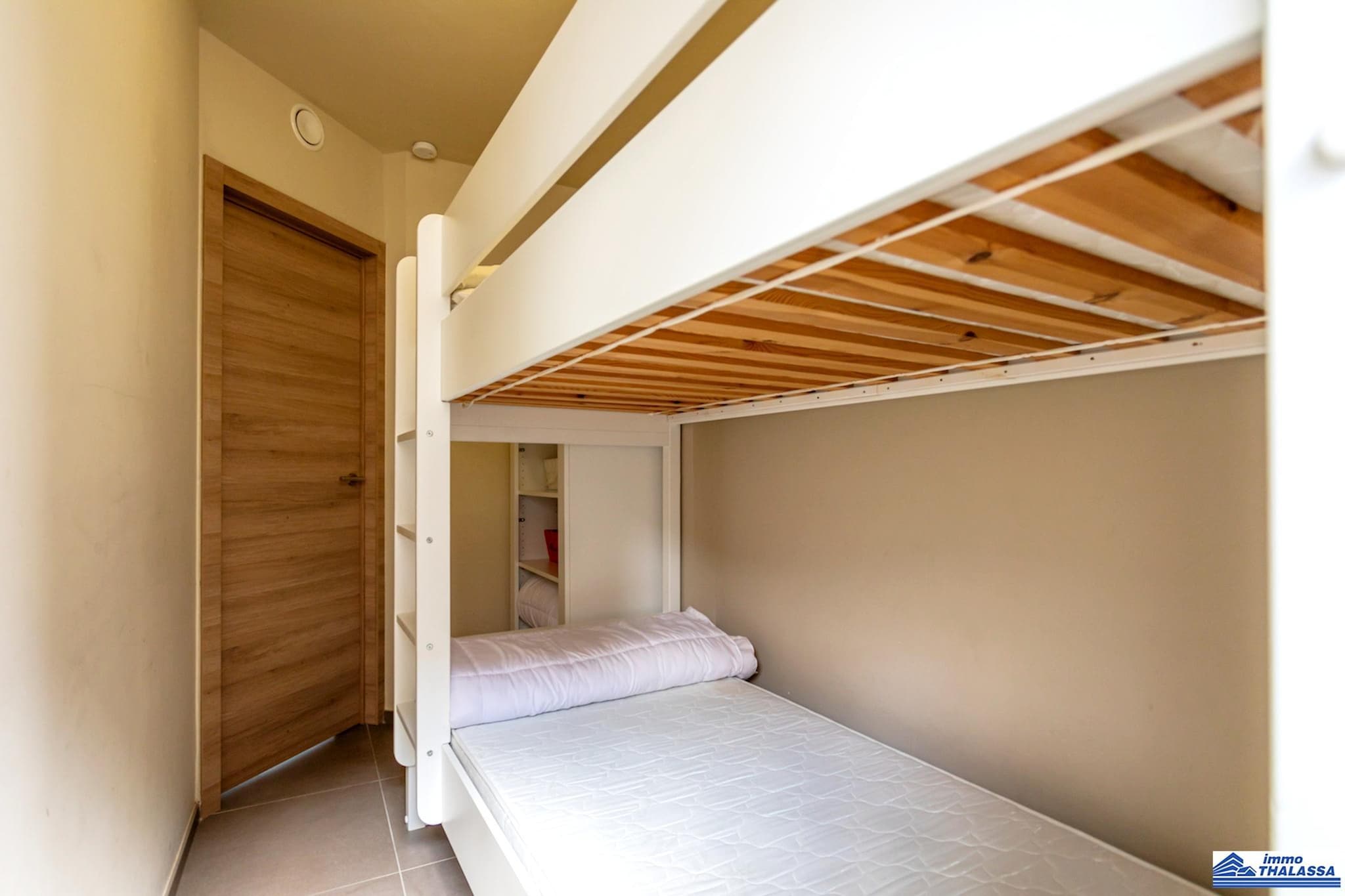 Alexy 0201-Bedroom