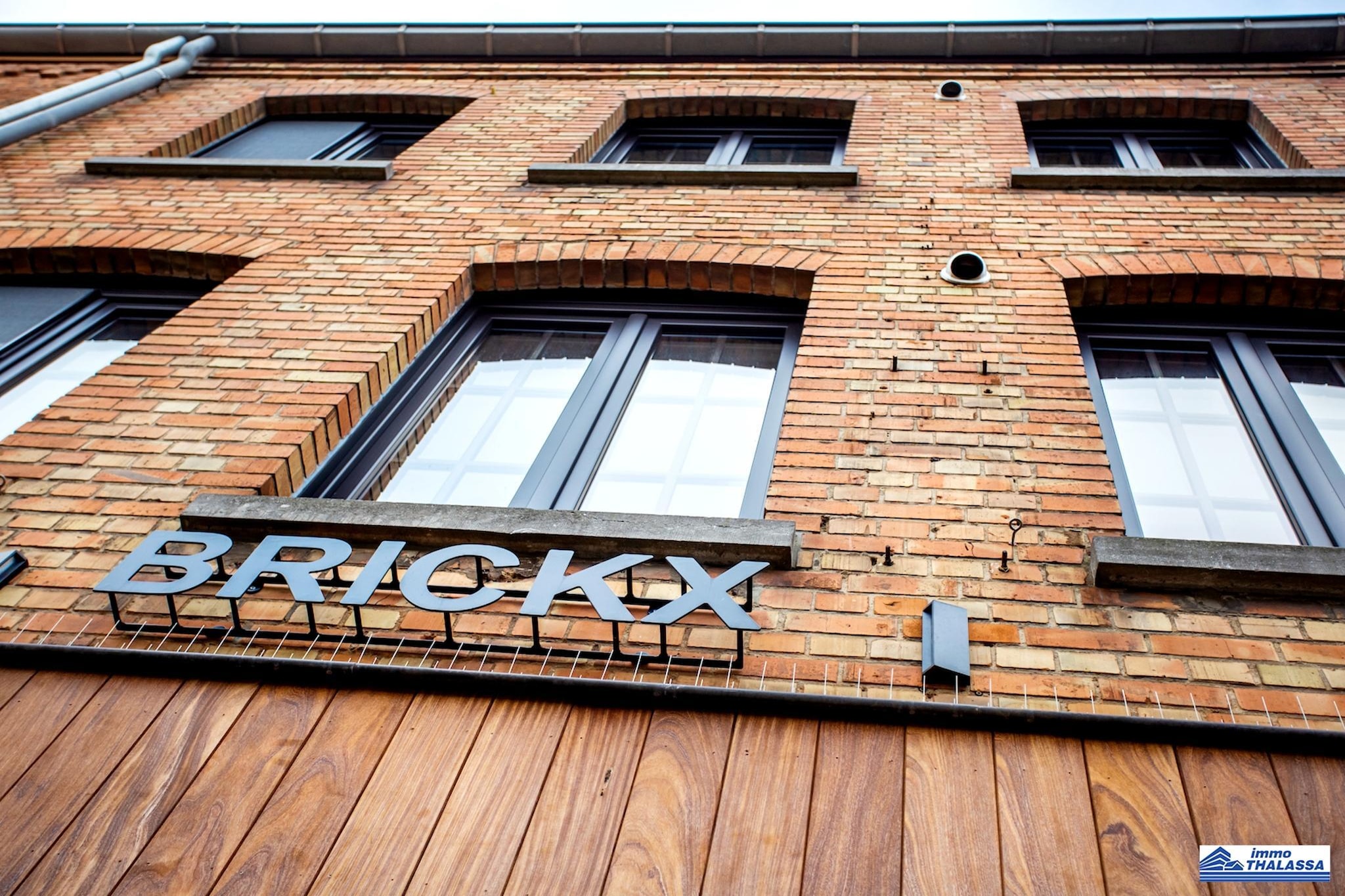 Brickx-Exterior summer
