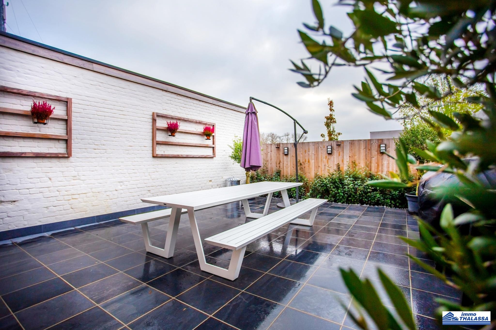 Brickx-Terrace balcony