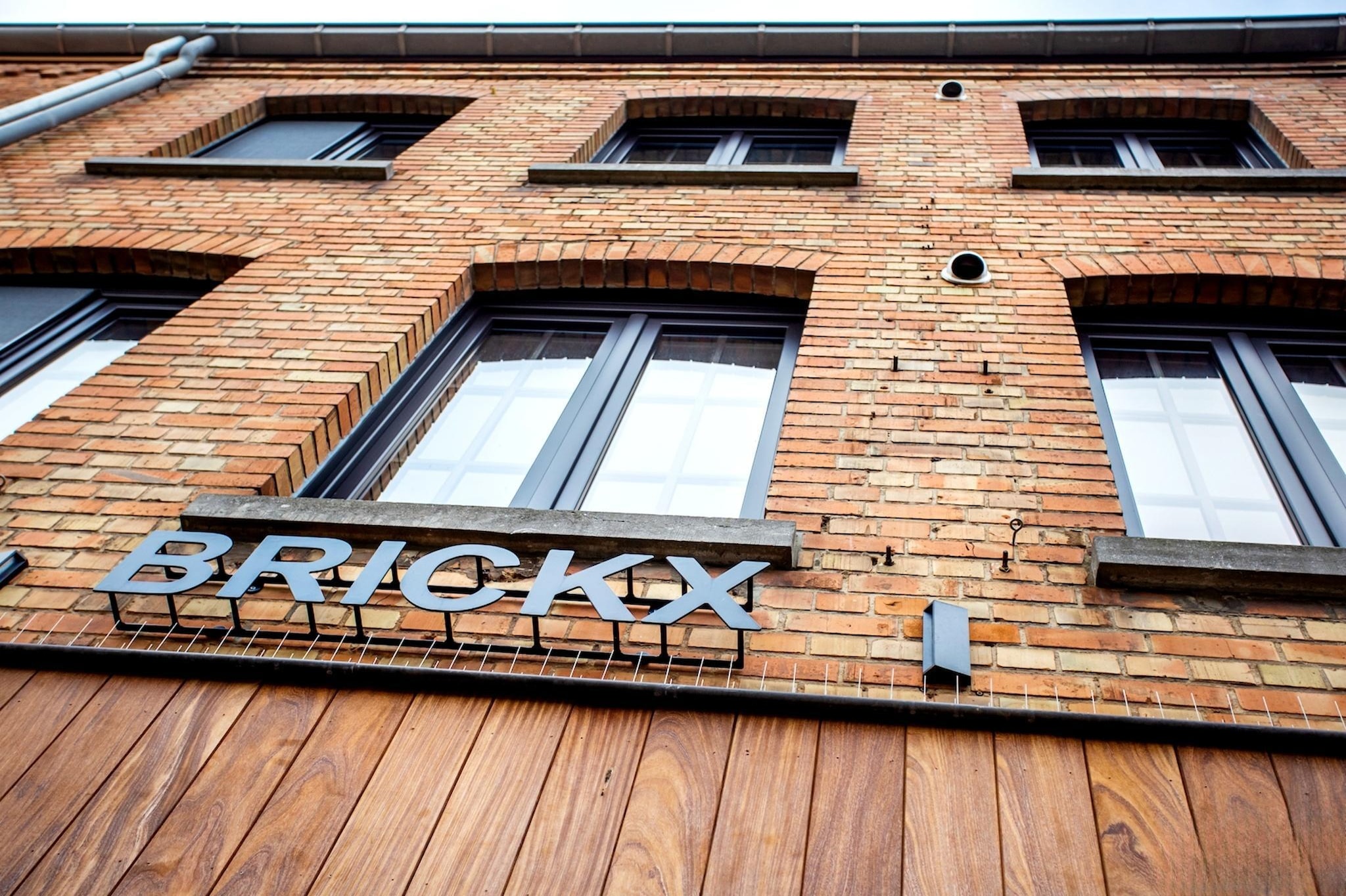 Brickx-Exterior summer