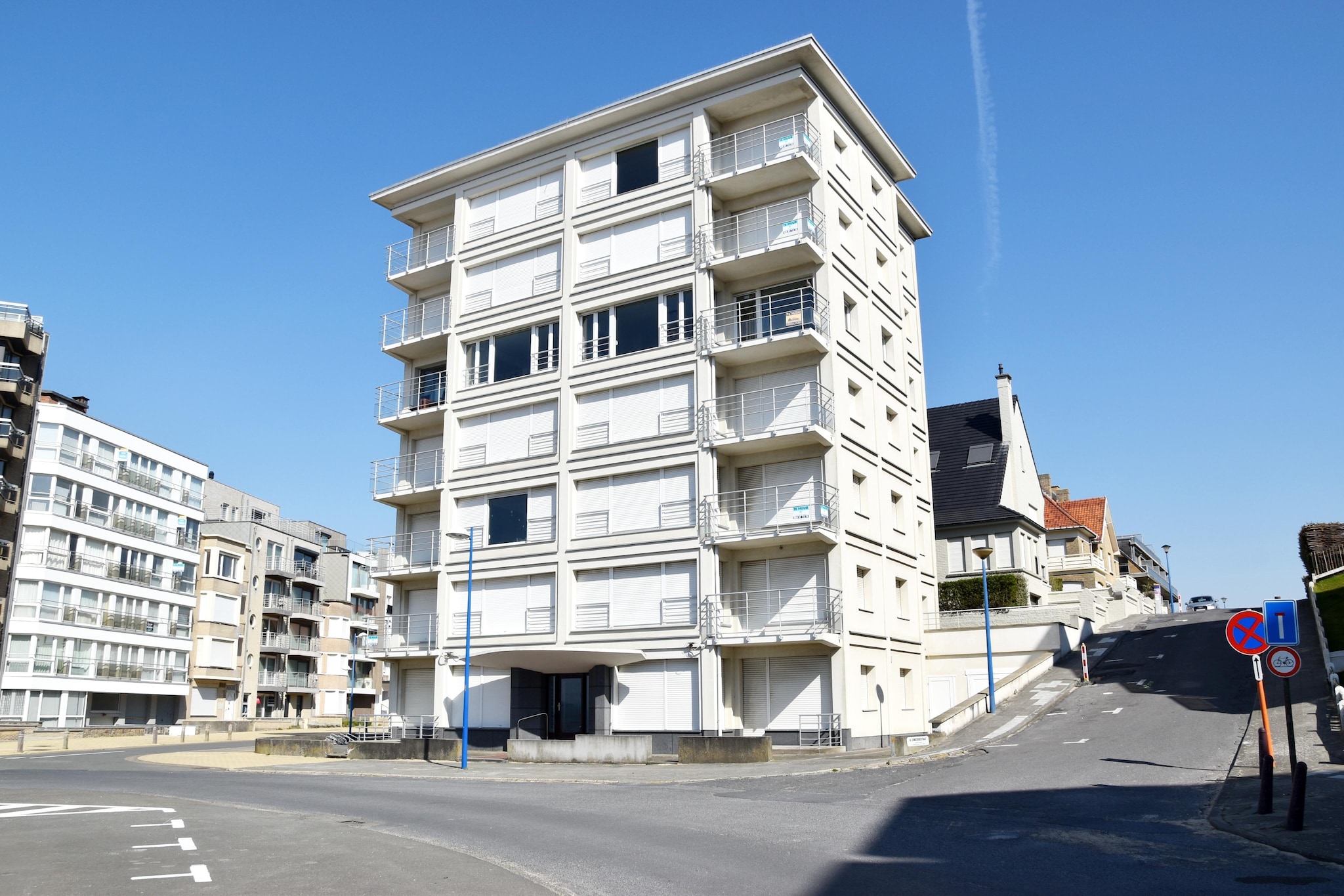 Grand Sablon 0402-Exterior summer
