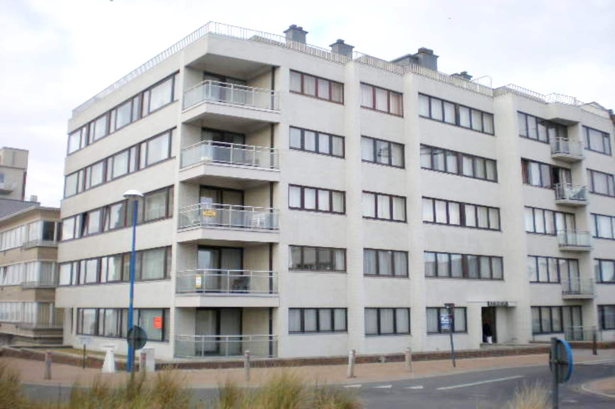 Kennedy C2-Exterior summer