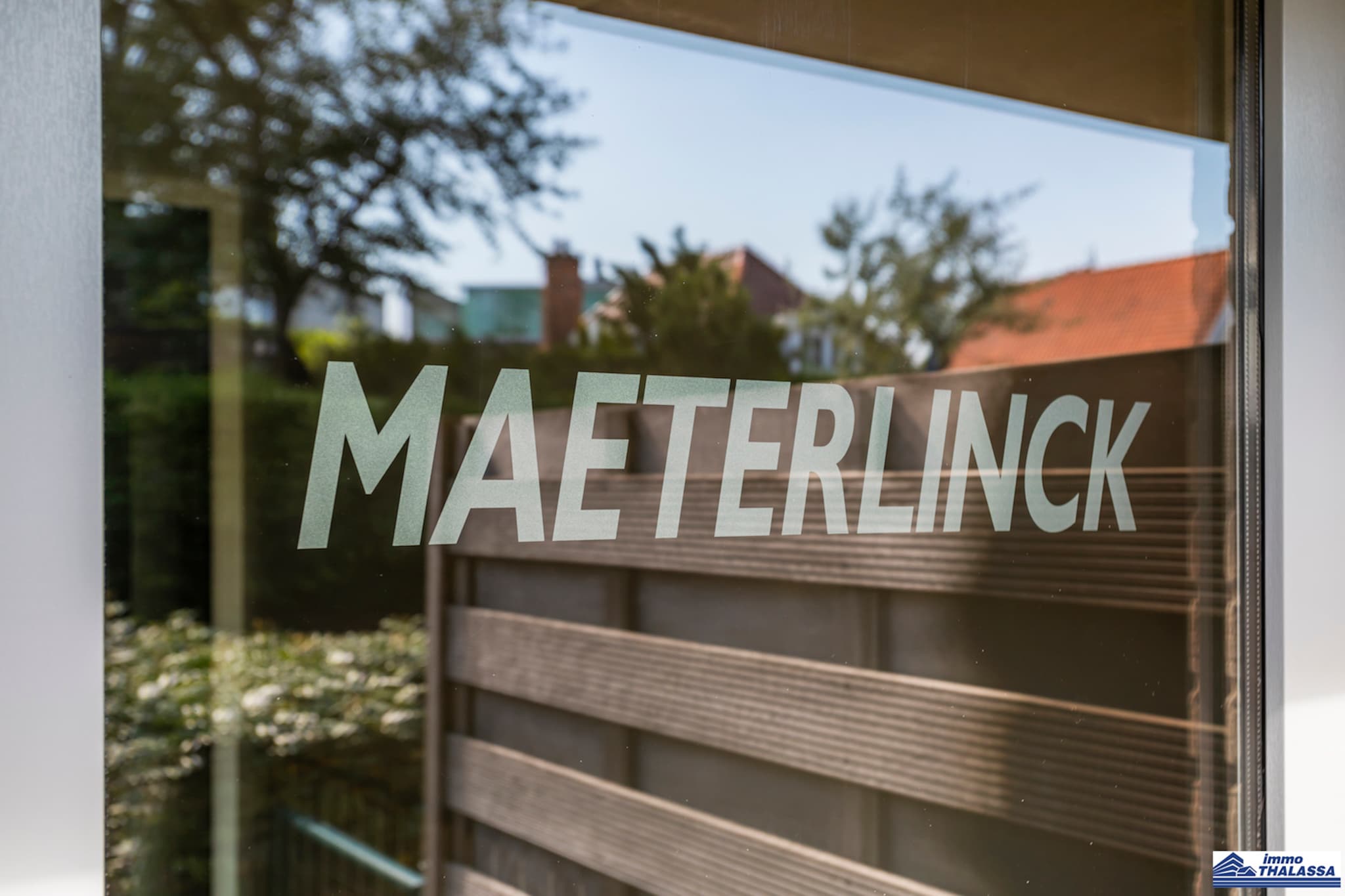 Maeterlinck 0102 + garage 2-Hal-ontvangst