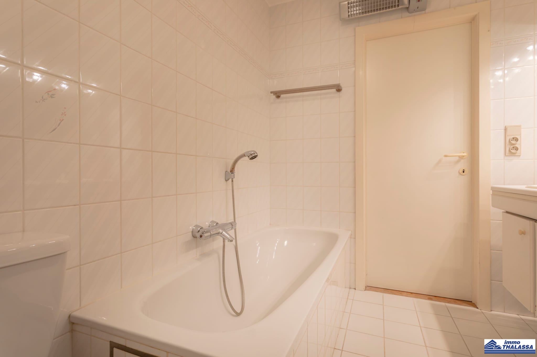 Quo Vadis 0501 + garage 83-Badezimmer