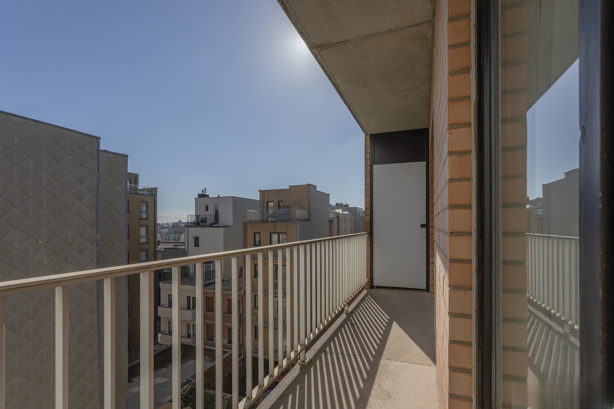 Quo Vadis 0501 + garage 83-Terrassenbalkon