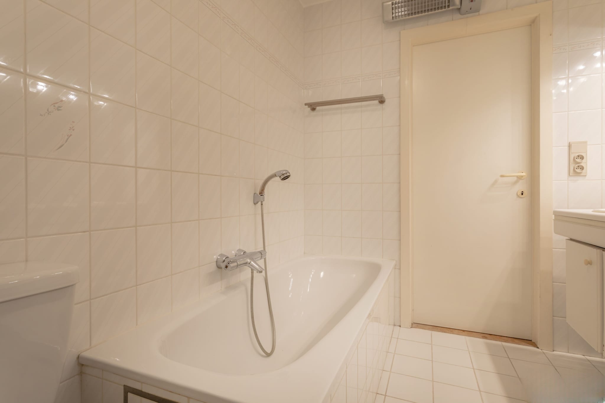 Quo Vadis 0501 + garage 83-Badezimmer