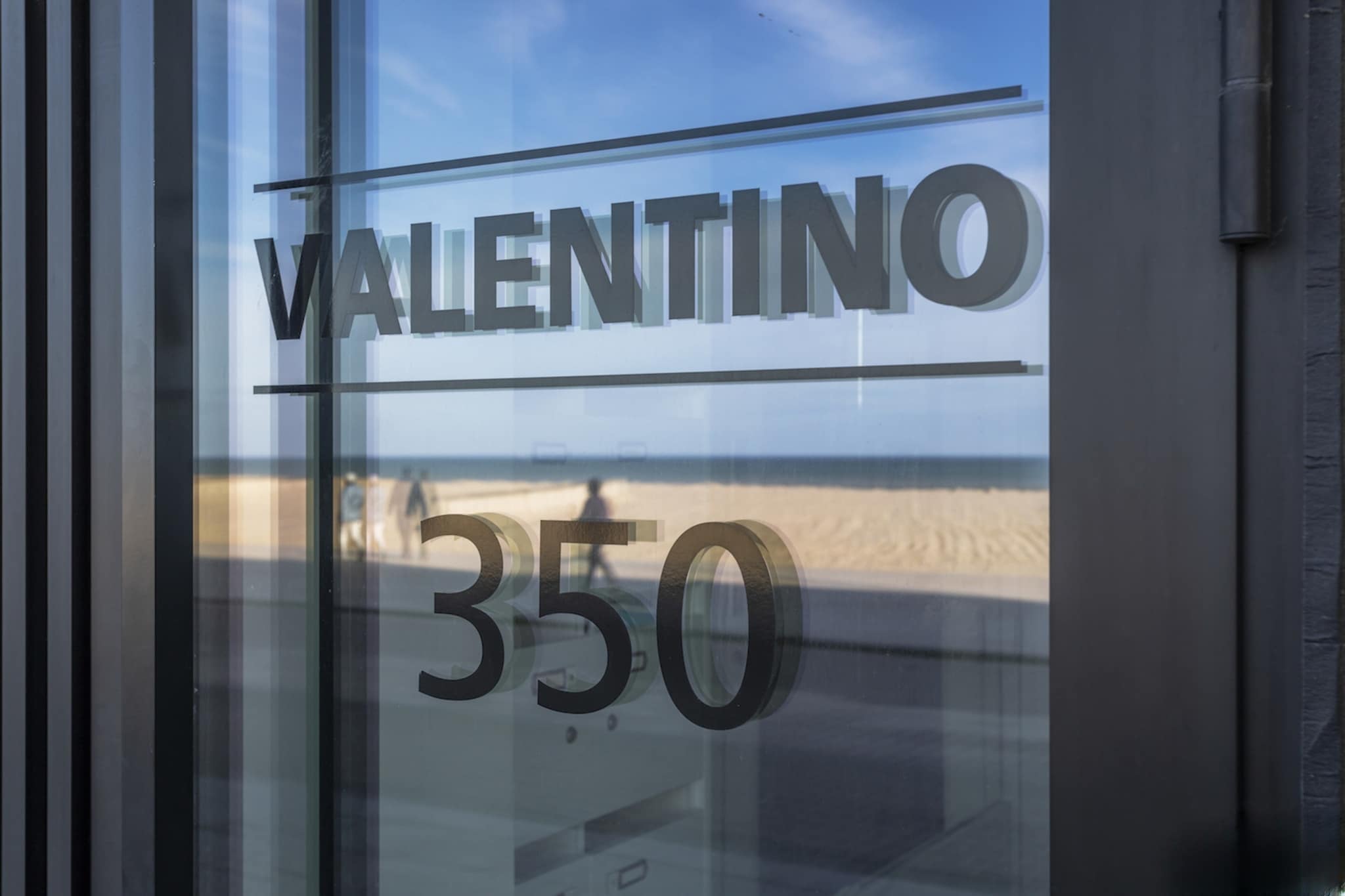 Valentino 0401-Ambiente
