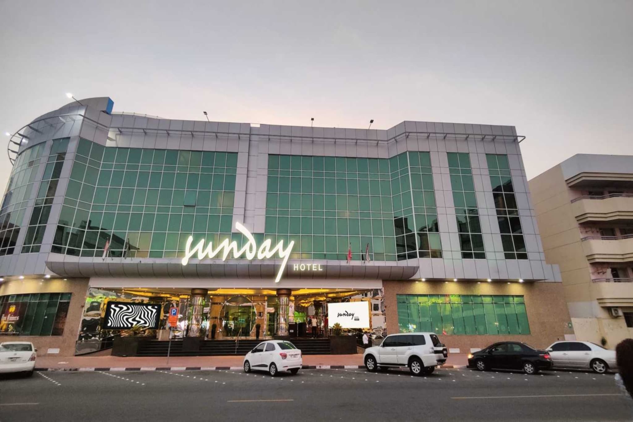 Elegant King Stay in Dubai