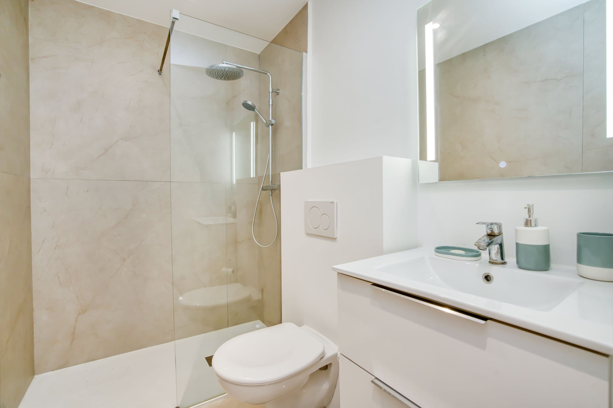 SGC-11-COMMERCANTS-2-Badezimmer