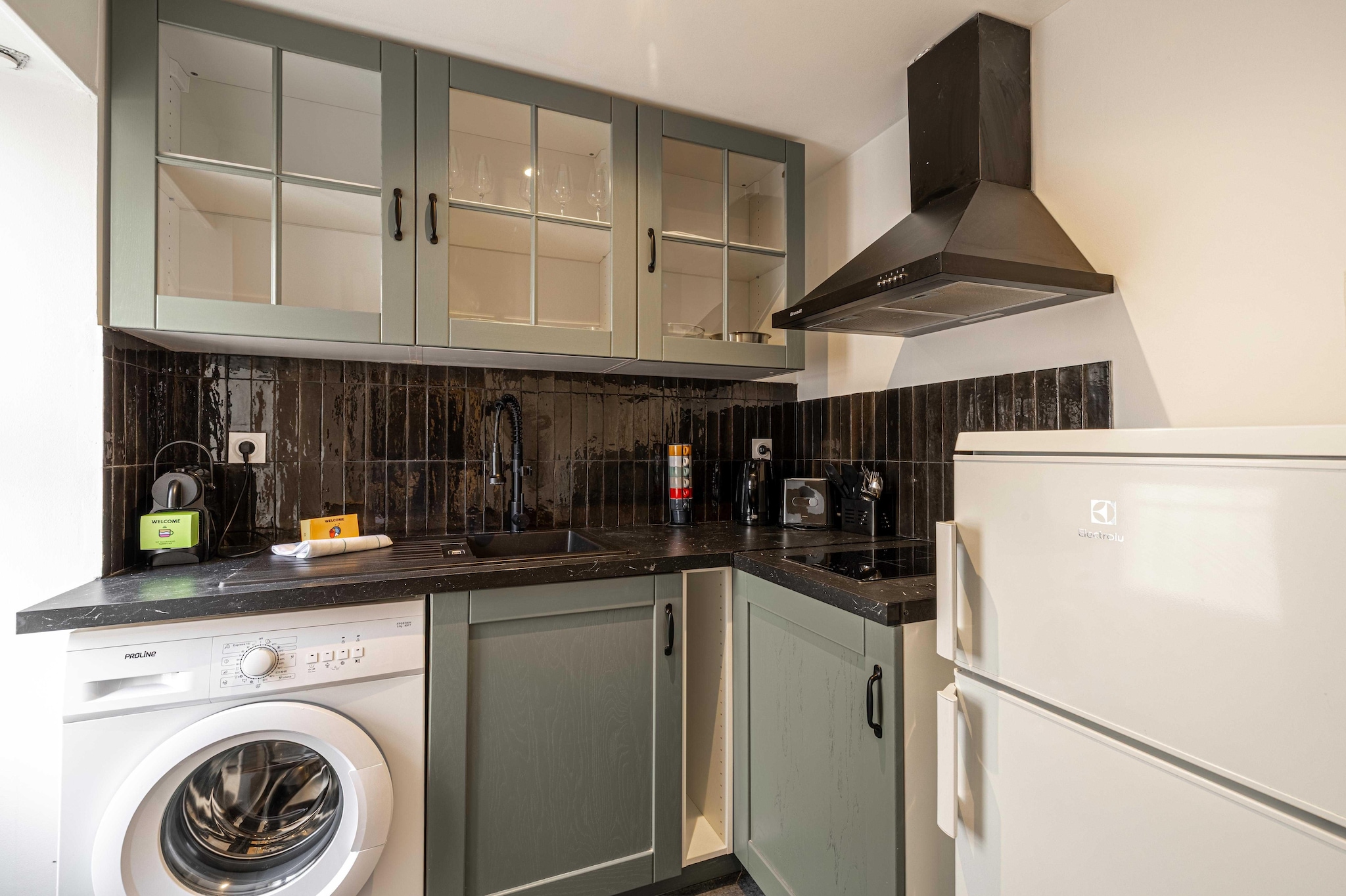 IC-2-STRASBOURG-Kitchen
