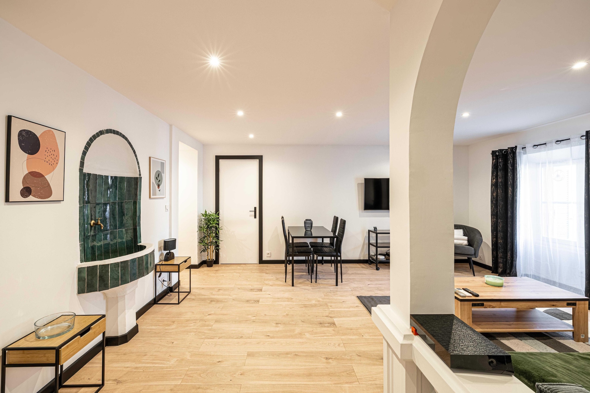 IC-2-STRASBOURG-Dining room