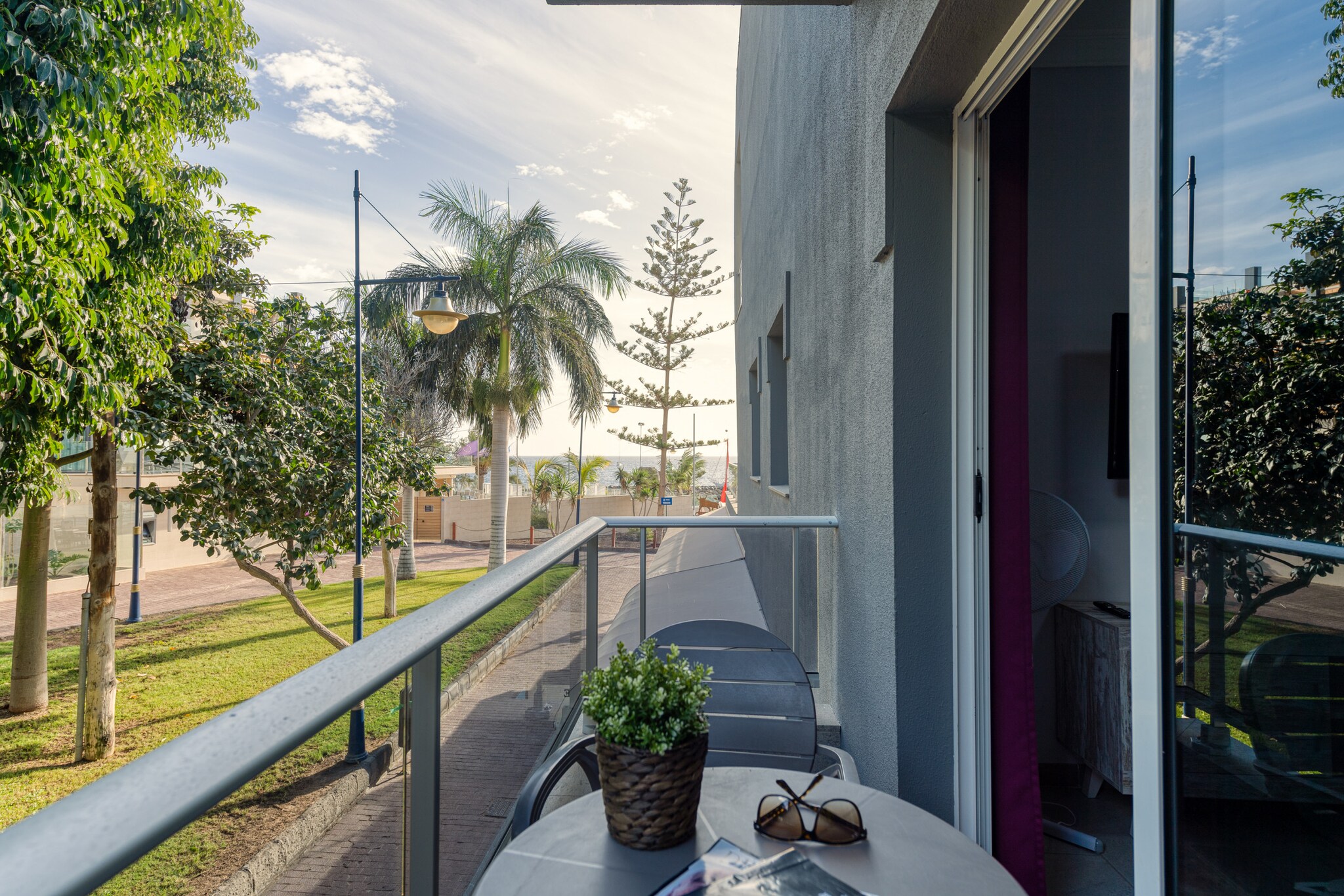 On the 1st floor: (Kitchen(electric kettle, toaster, coffee machine, microwave, dishwasher, fridge, freezer, dishes and cutlery), Living/diningroom(TV, dining table, seating area), bedroom(double bed), bathroom(shower), Internet access)\n\ncot, washing machine, terrace, garden(fenced), high chair, iron, hairdryer, Mountain view