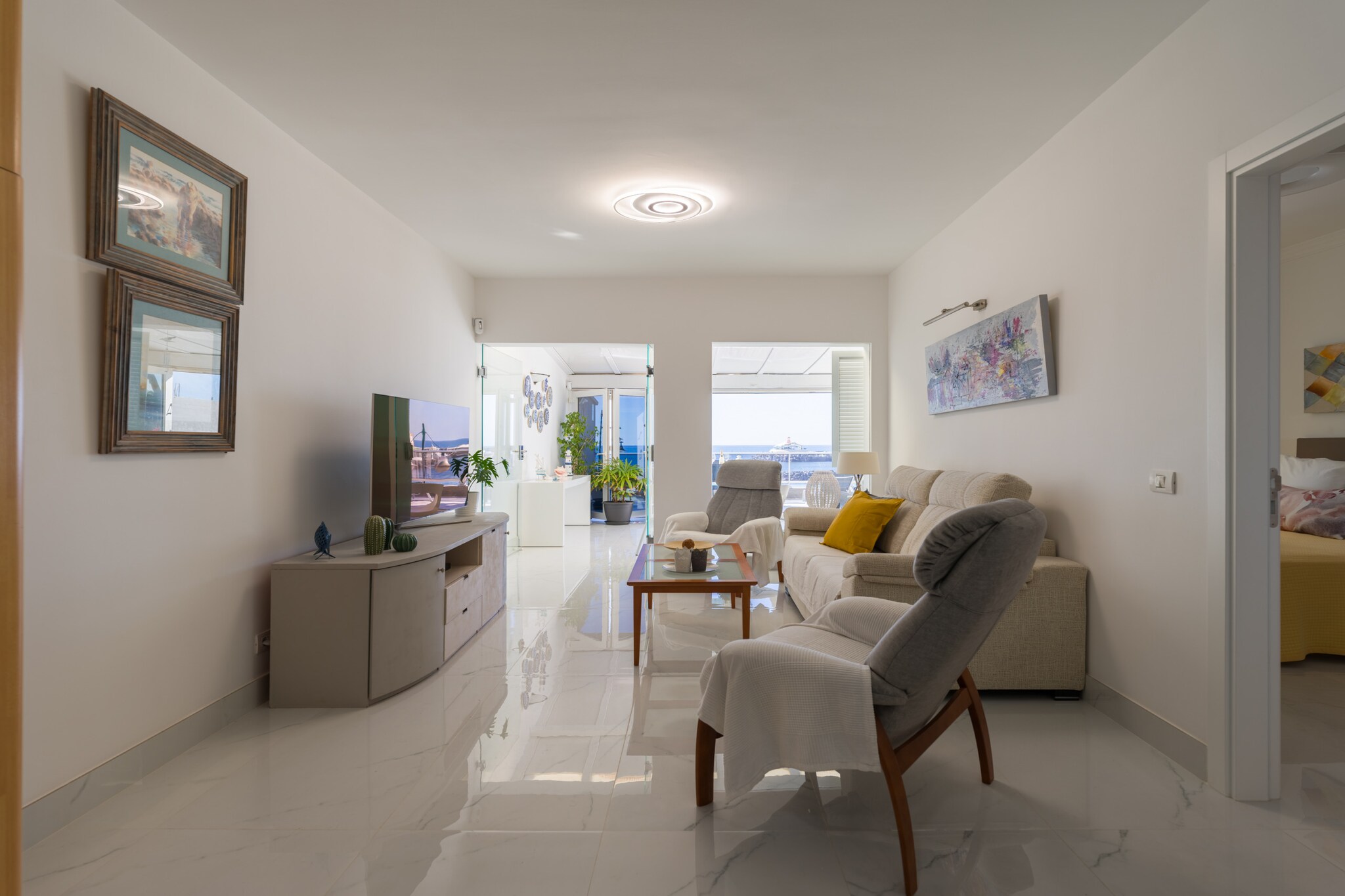 Apartment on Mogan Beach with Sea Views